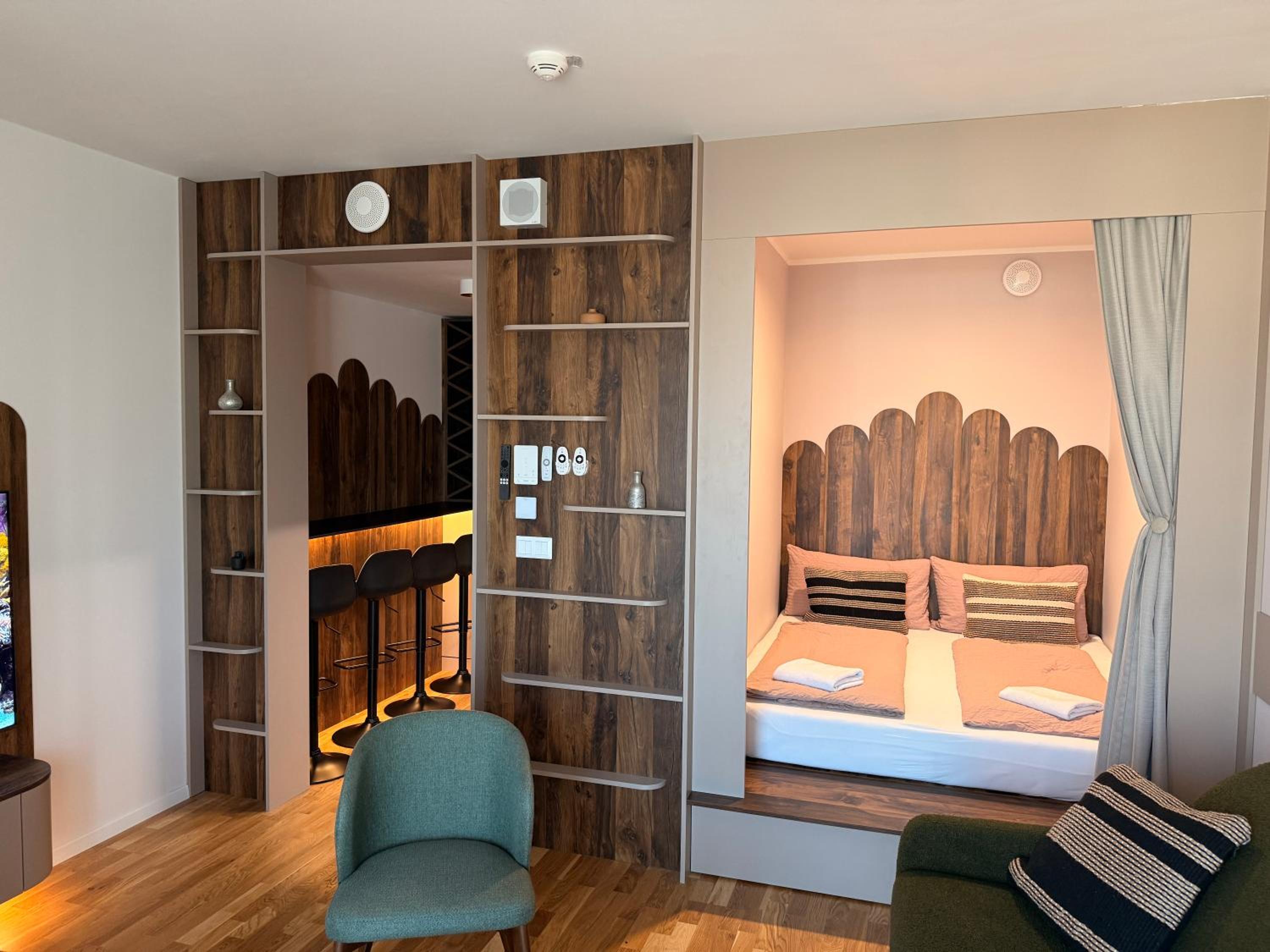Devana Premium Apartments by CHORS