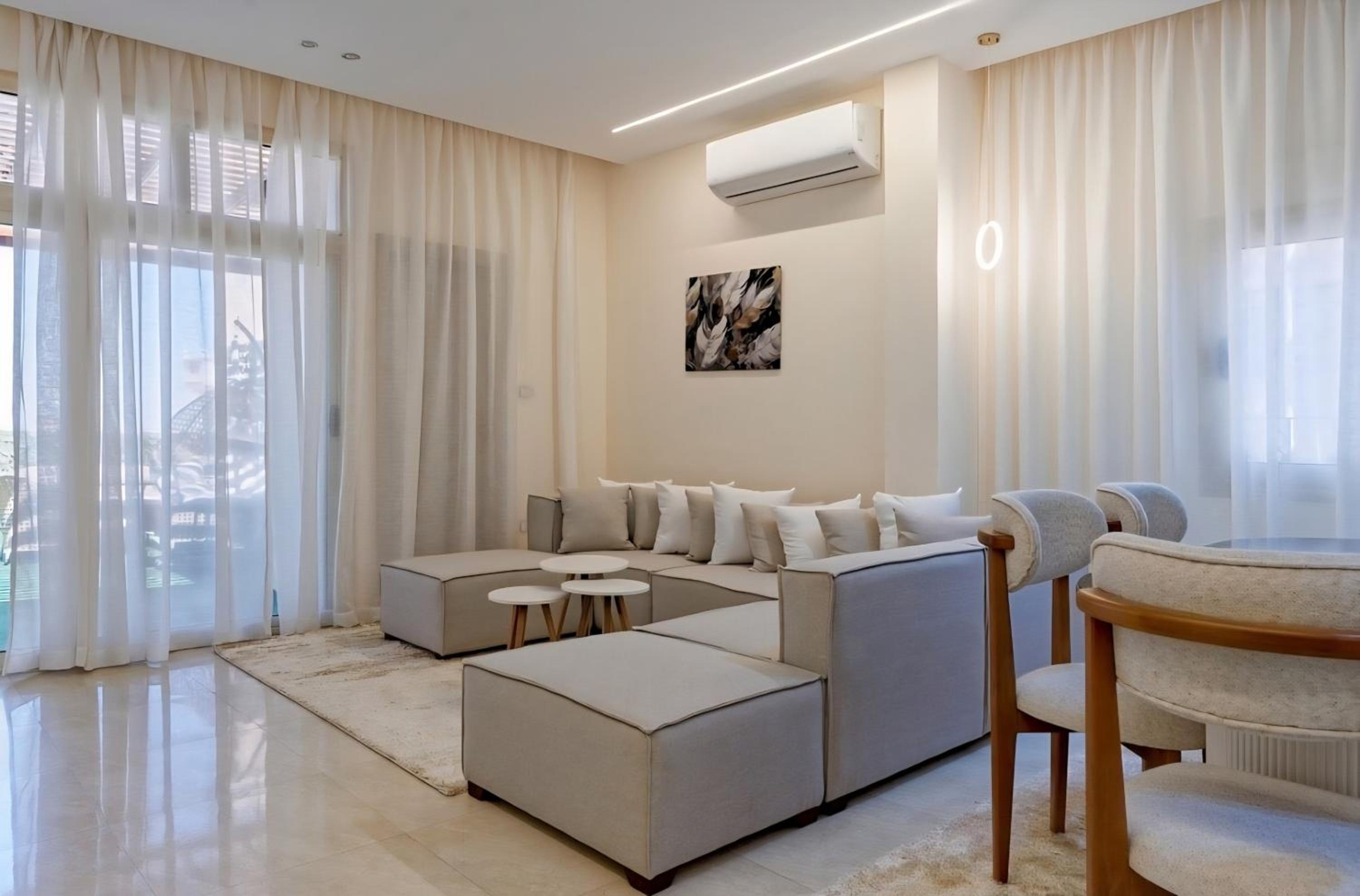 Luxury Stays in New Cairo City