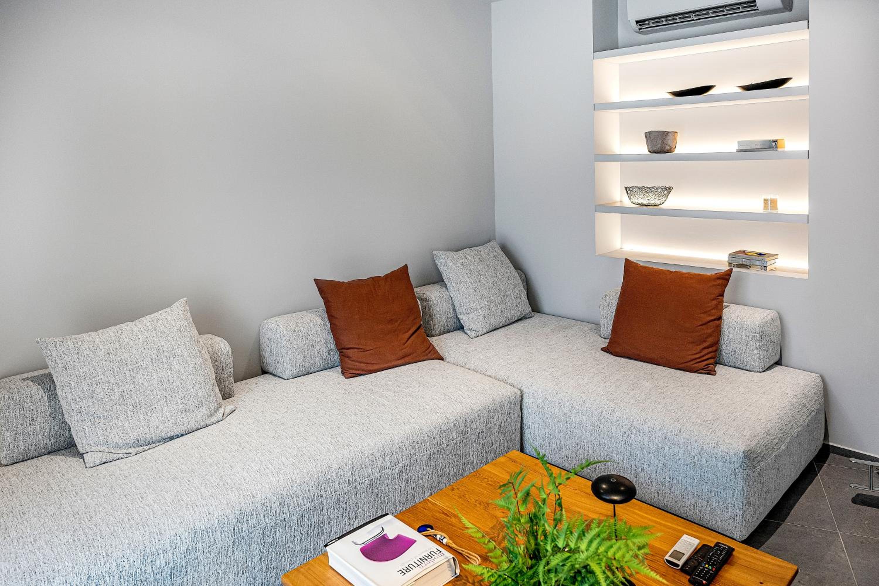 Thissio Acropolis Historic Flat 1