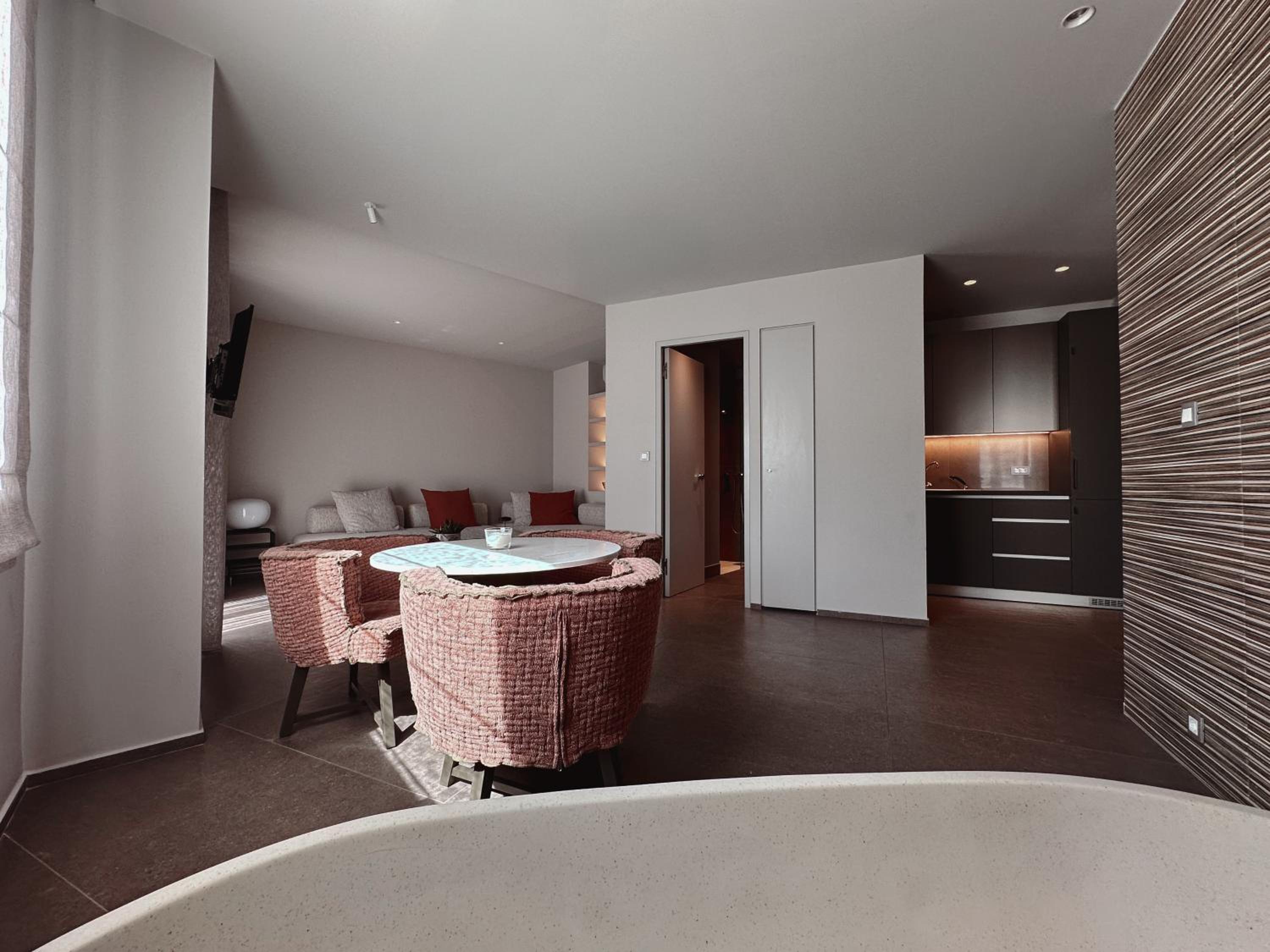 Thissio Acropolis Historic Flat 1