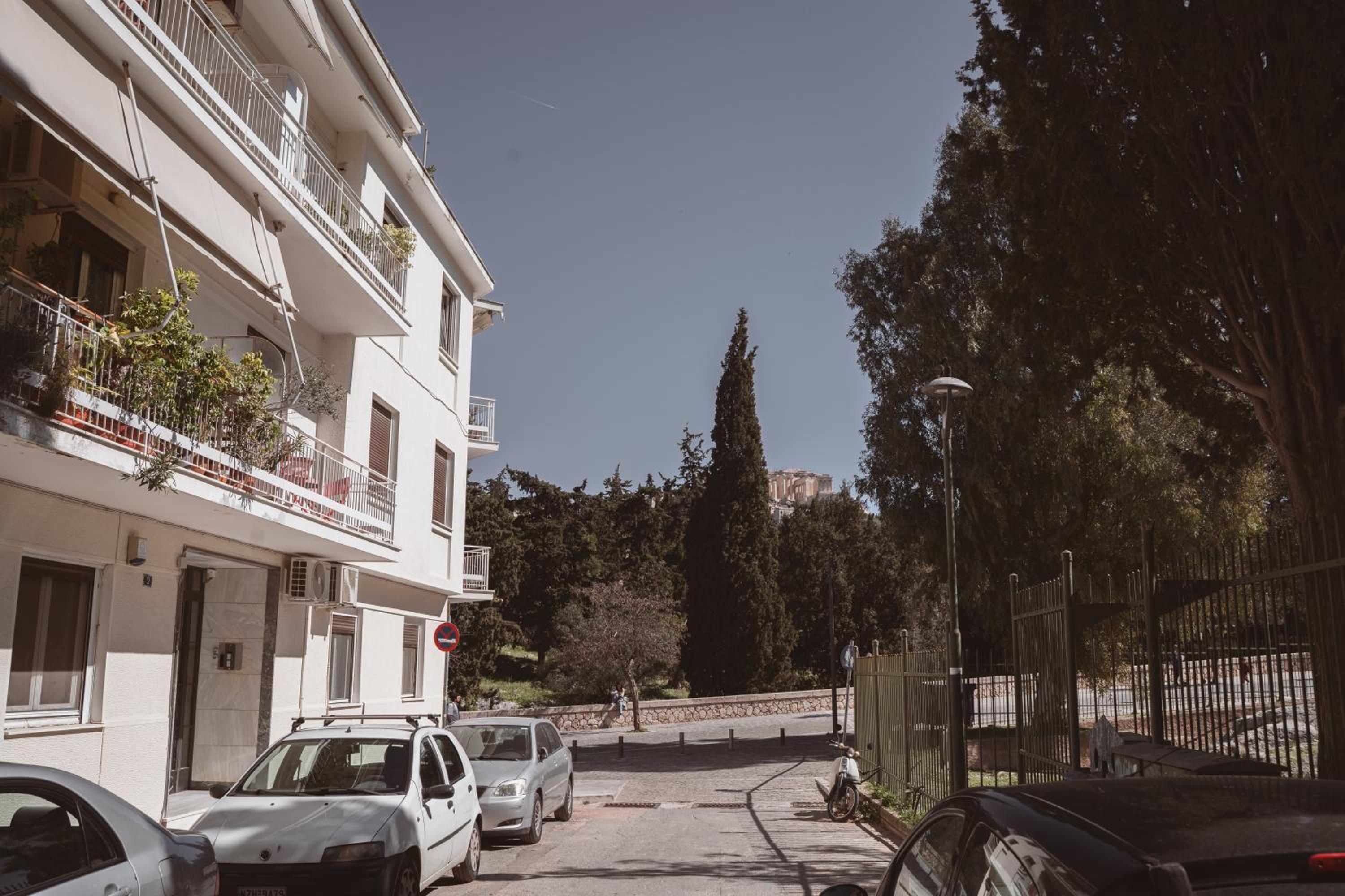 Thissio Acropolis Historic Flat 2