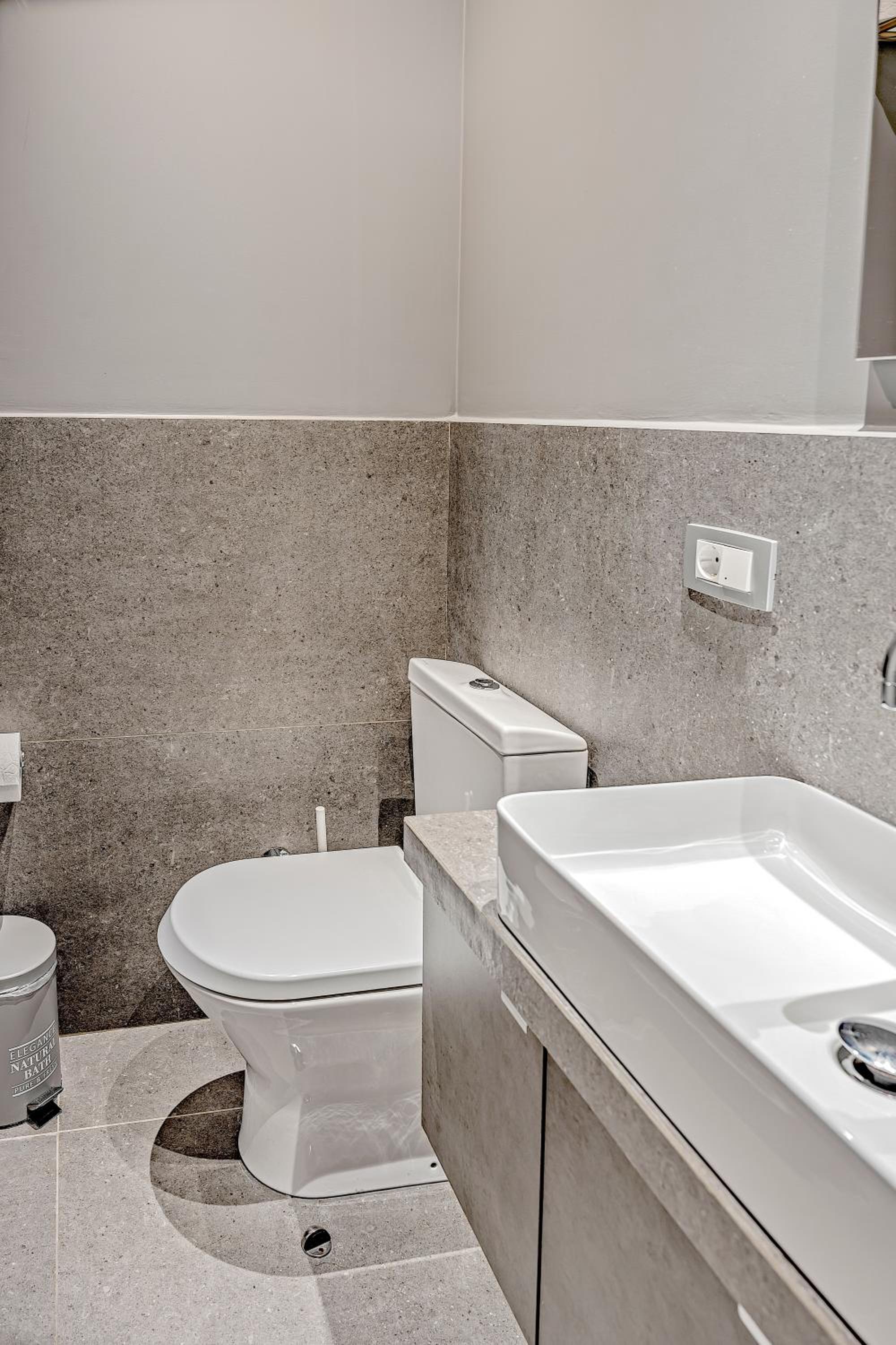 Thissio Acropolis Historic Flat 2