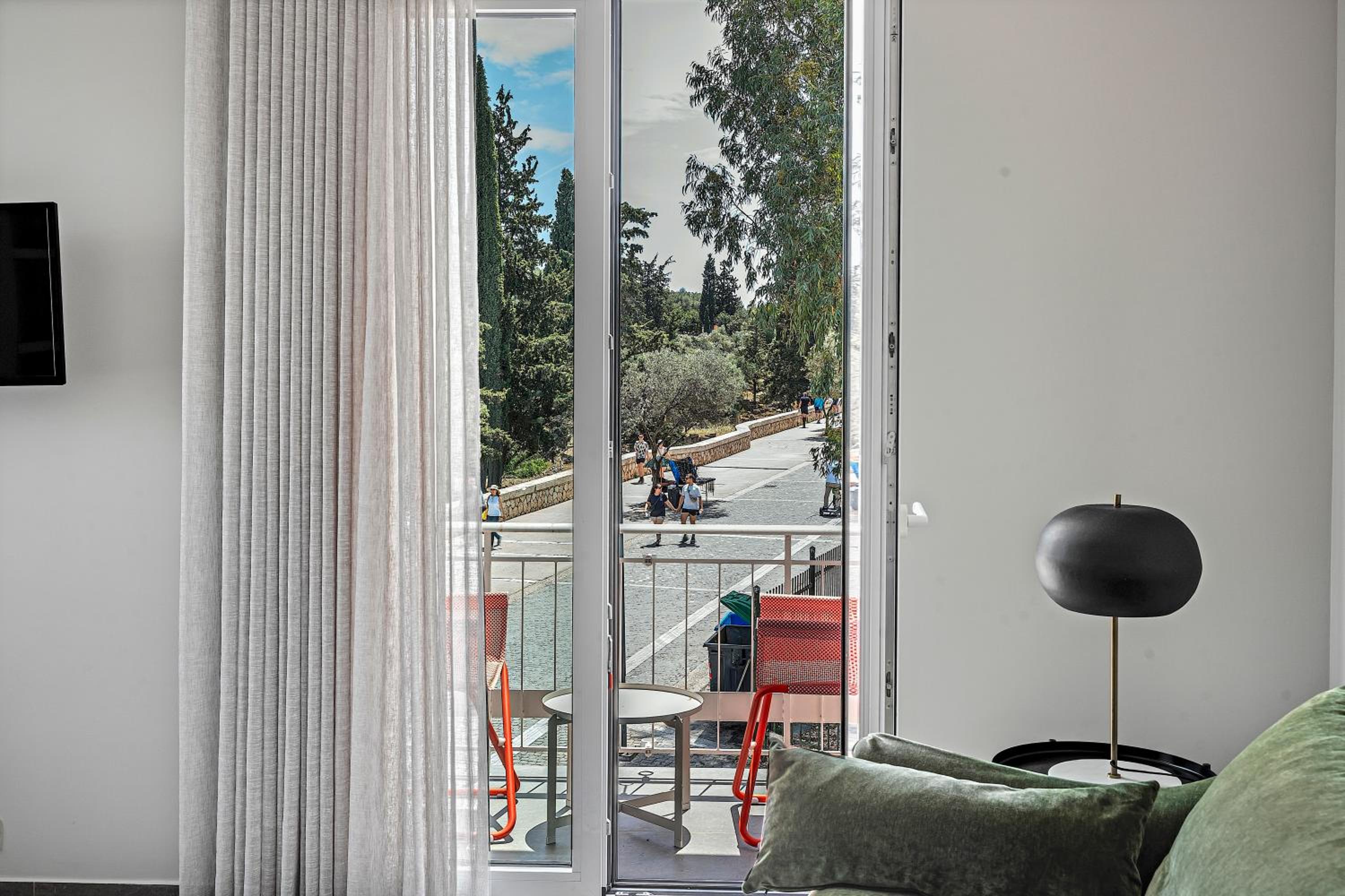 Thissio Acropolis Historic Flat 2