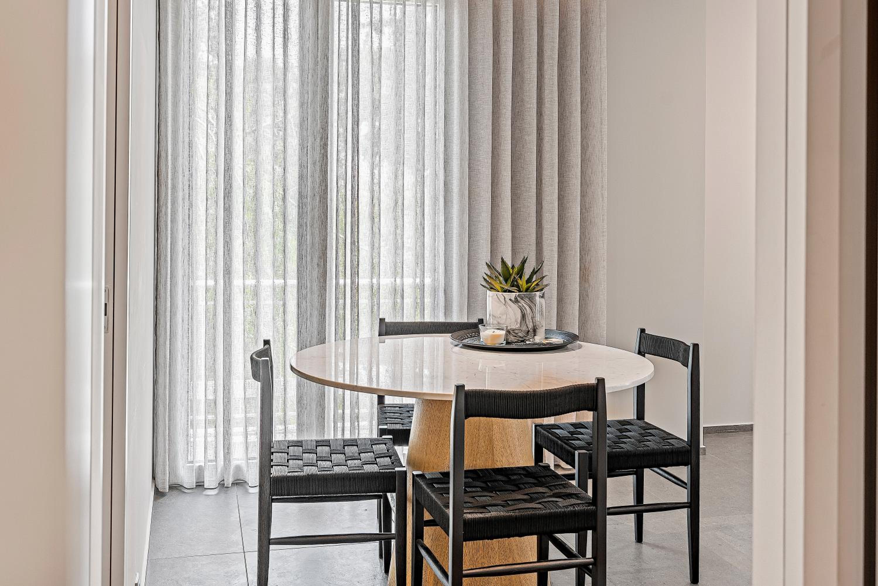 Thissio Acropolis Historic Flat 2