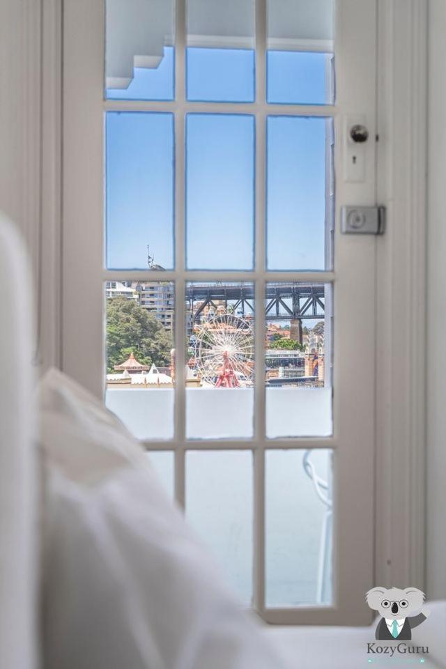 KozyGuru | MacMahons Point | Harbour Hideaway