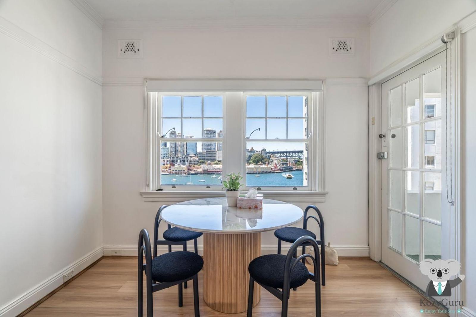 KozyGuru | MacMahons Point | Harbour Hideaway