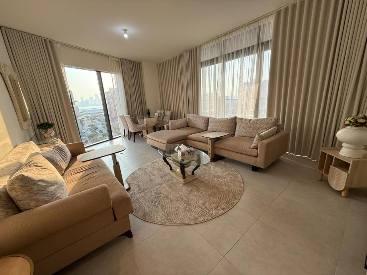 Luxury 2-Bedroom APT - Sea Views in Saadiyat Island