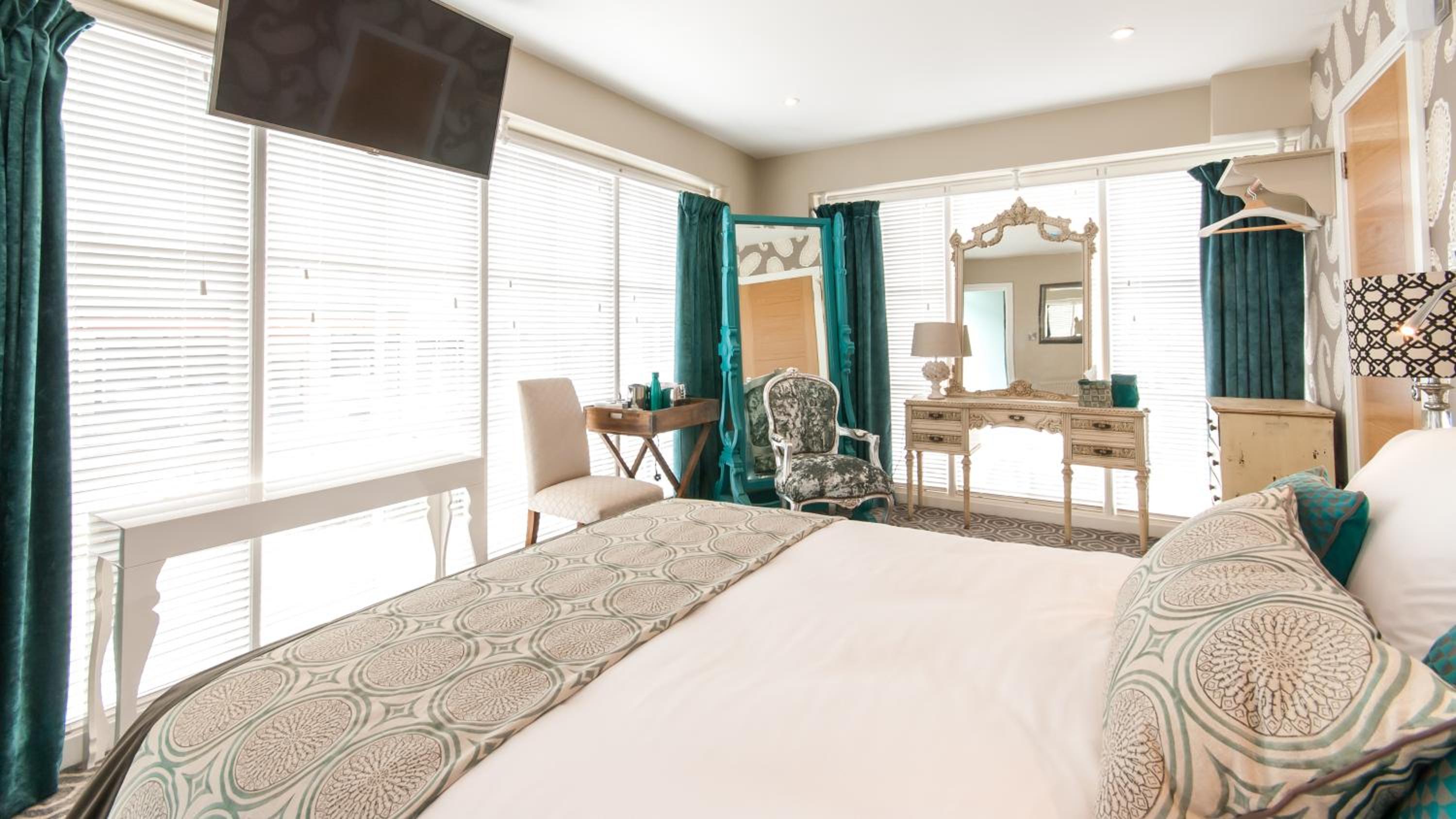 Rooms at number one