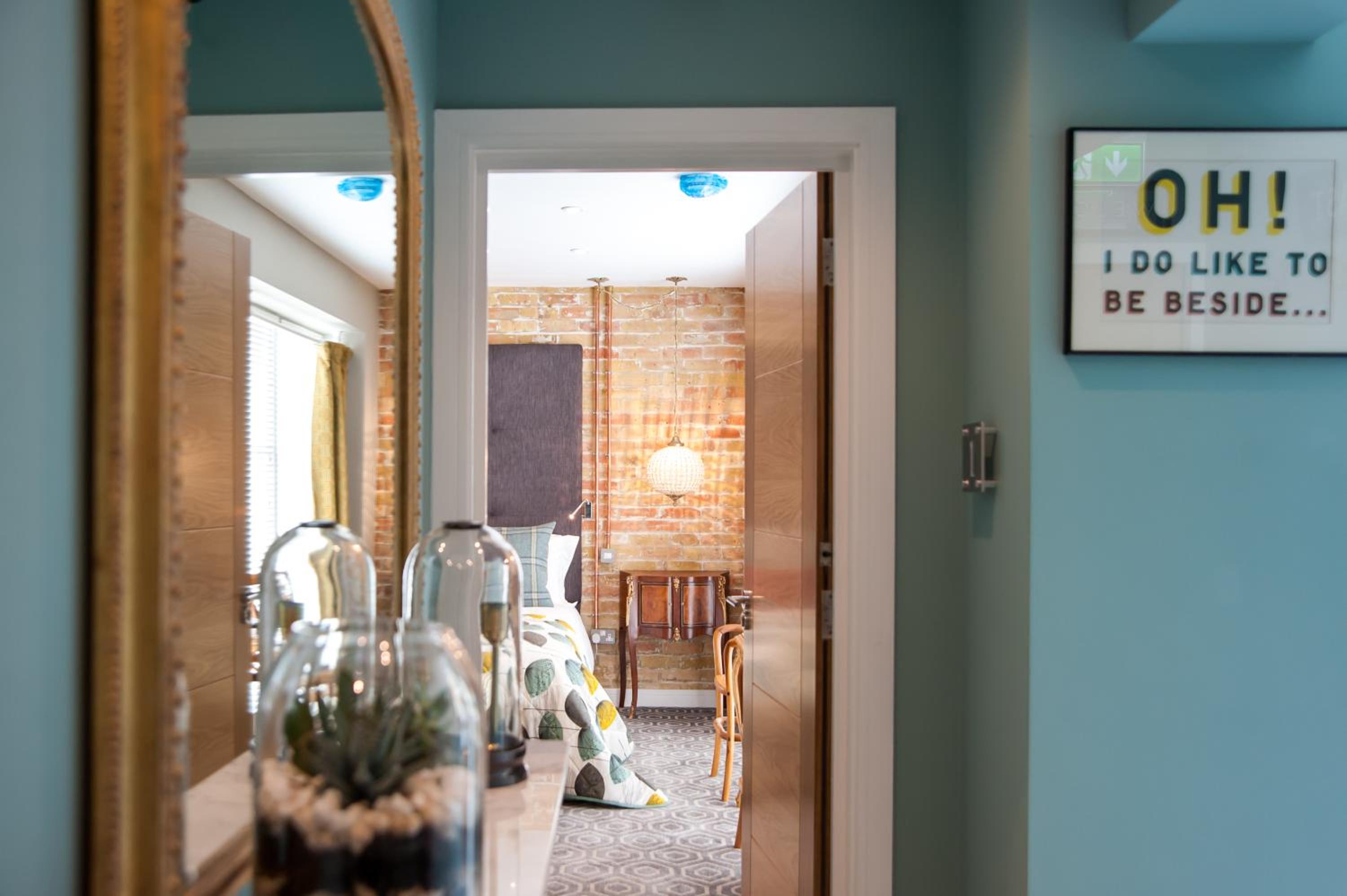 Rooms at number one