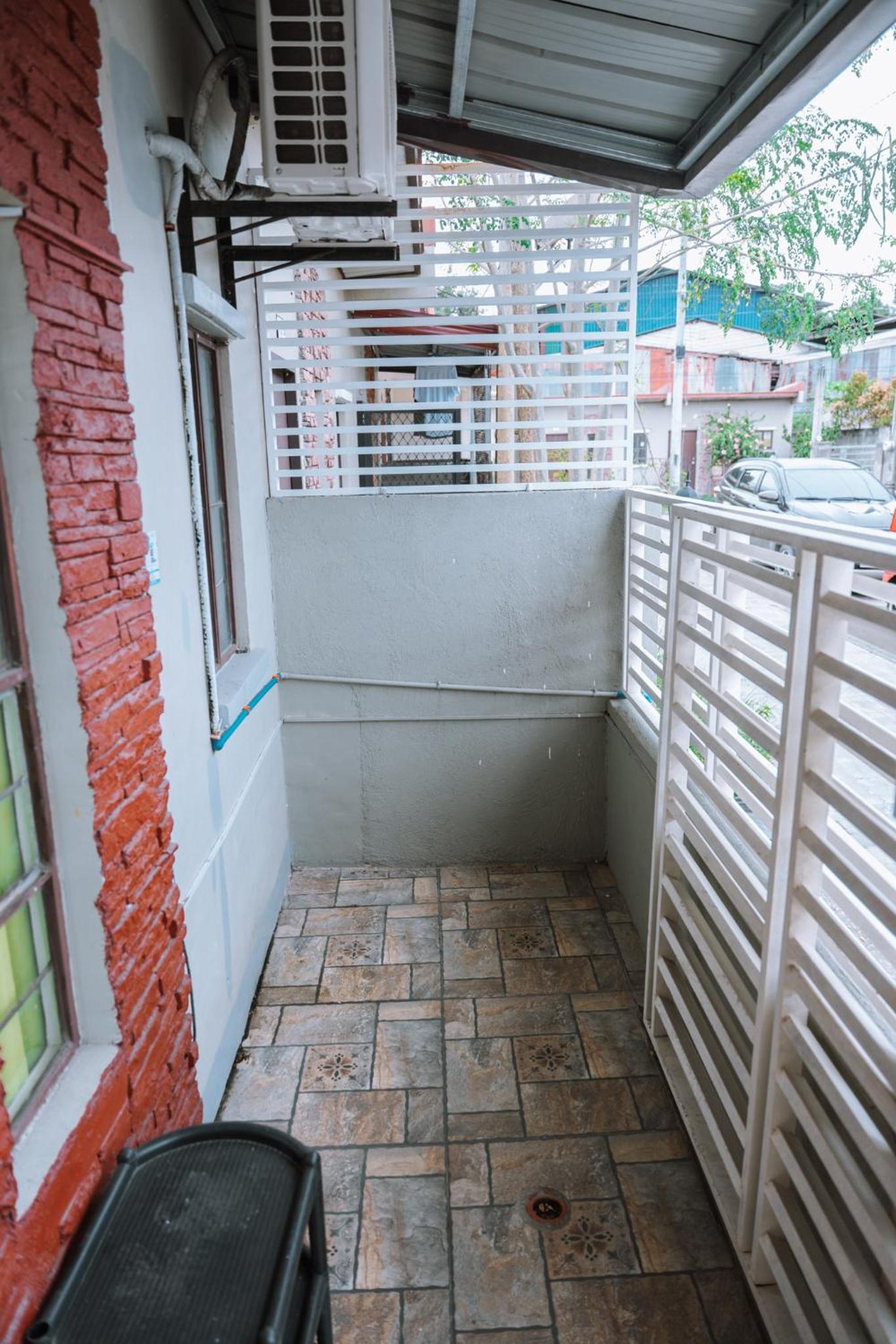 JZ Homestay - Cozy Home near SM Savemore, Caraga State University & BMC Hospital