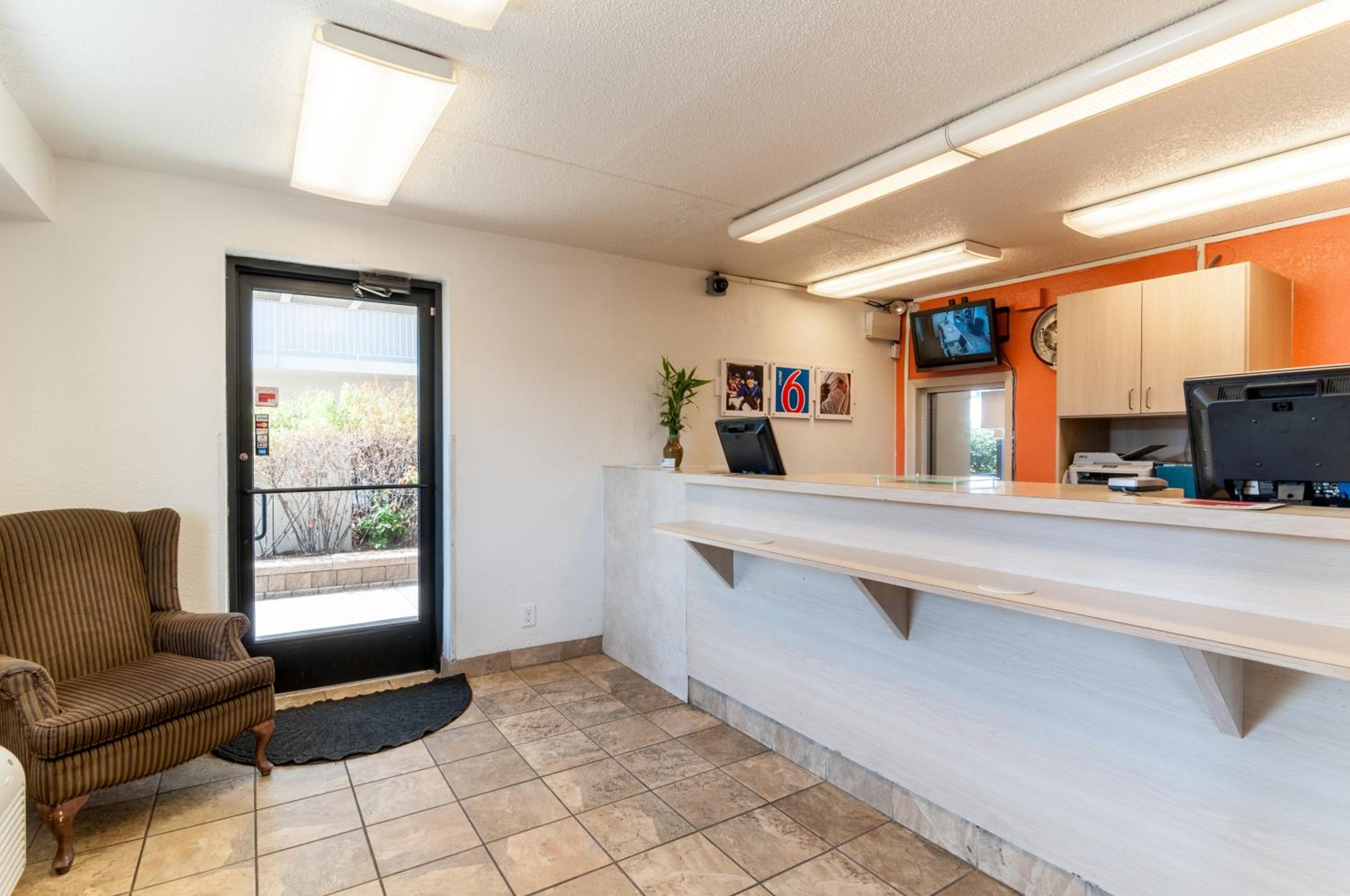 Motel 6-Farmington Hills, MI - Northwest - Farmington Hills