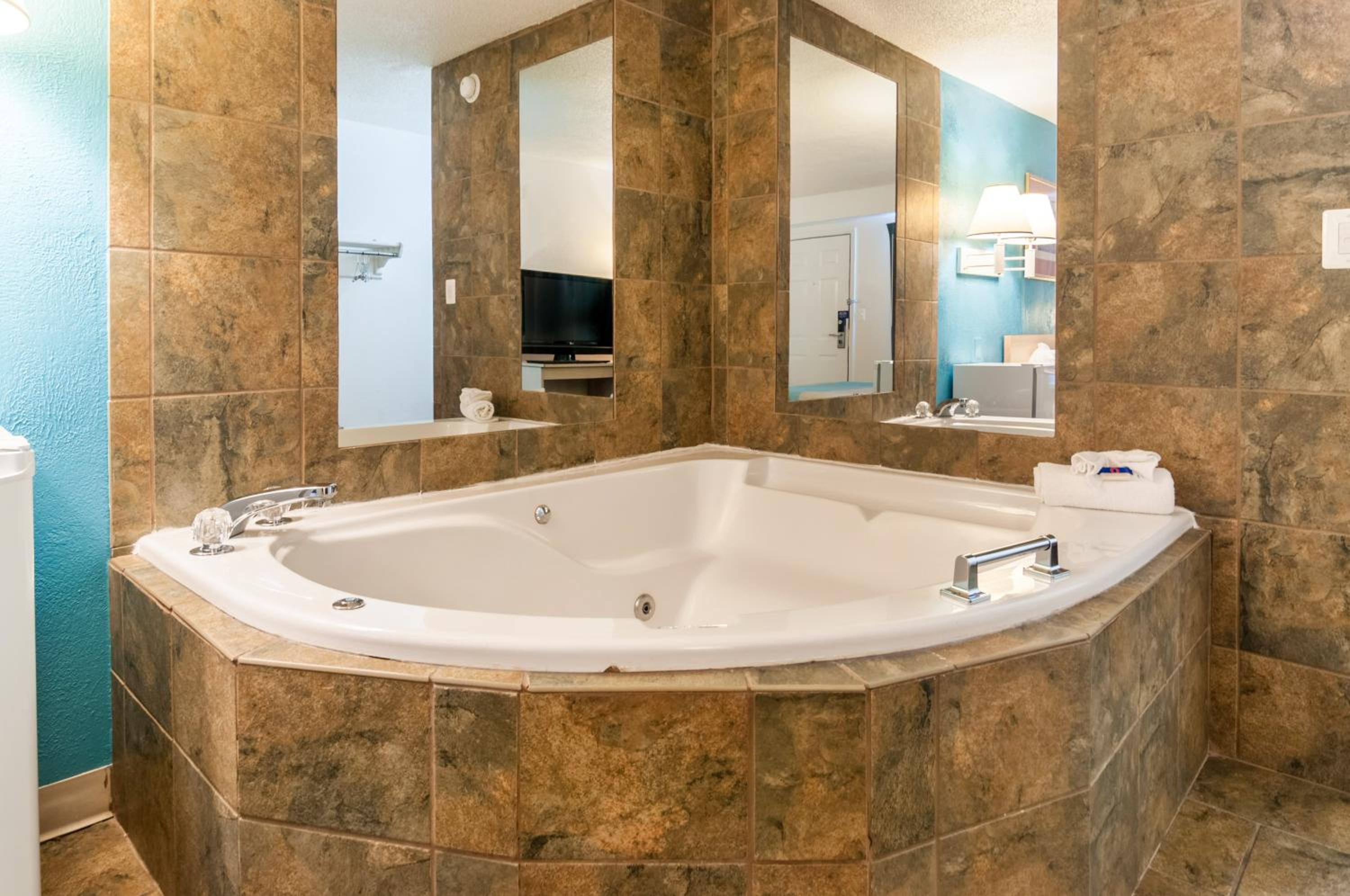 Motel 6-Farmington Hills, MI - Northwest - Farmington Hills