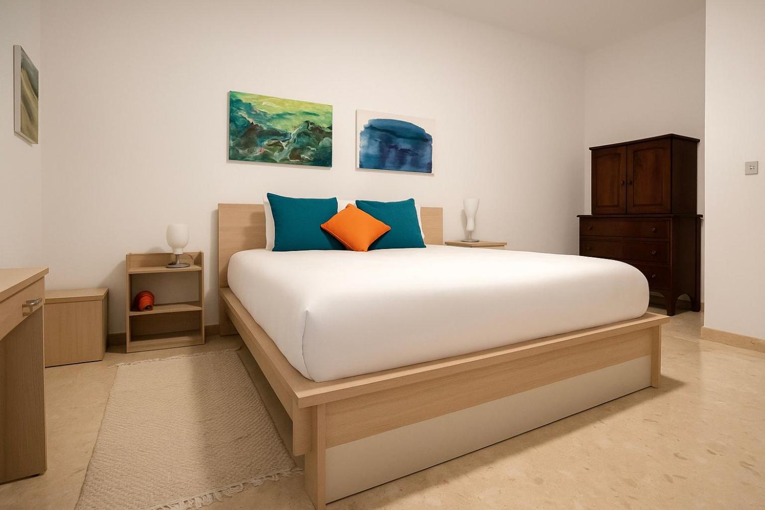 Waterfront Panorama Massive Three Bedrooms Flat 8S