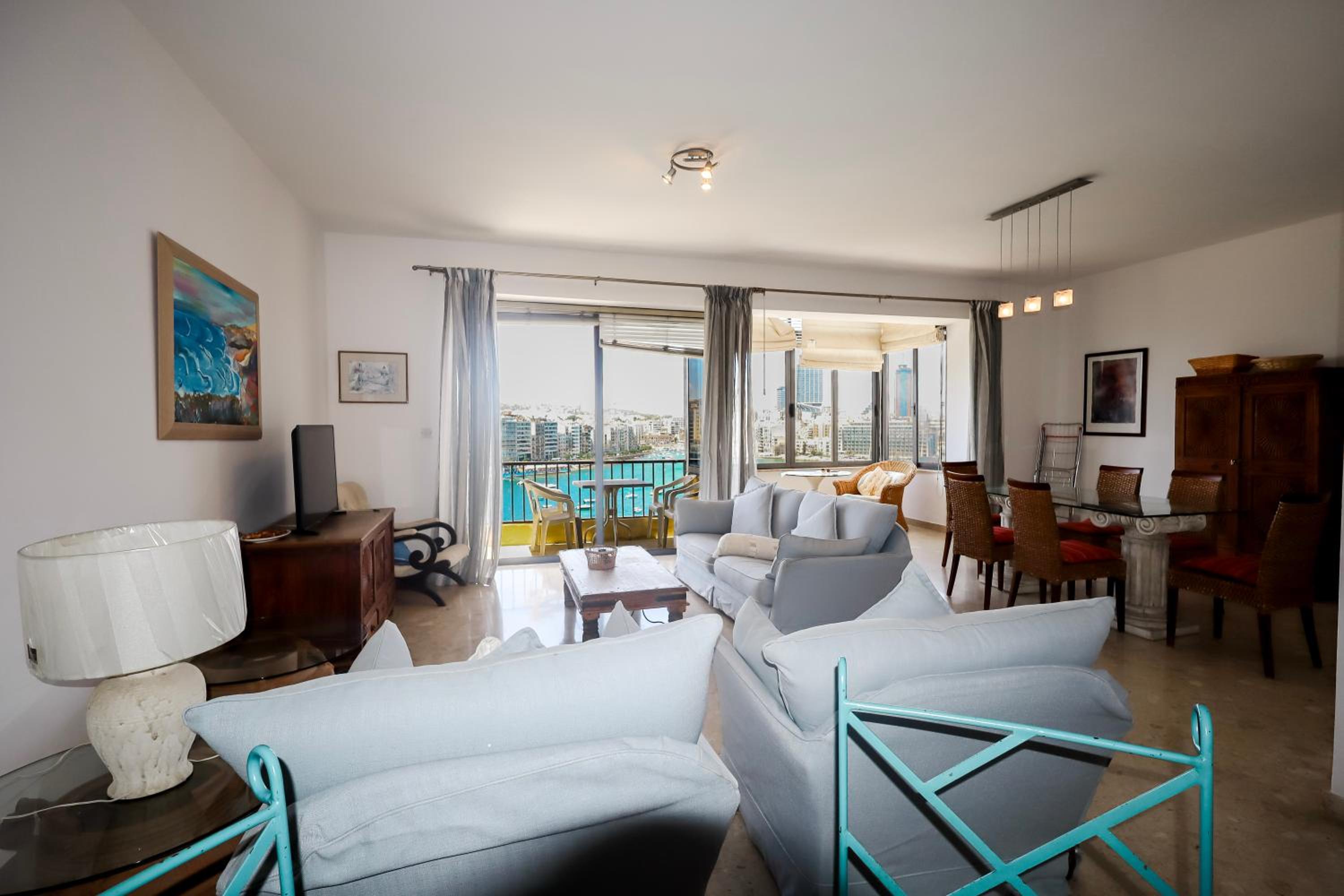 Waterfront Panorama Massive Three Bedrooms Flat 8S