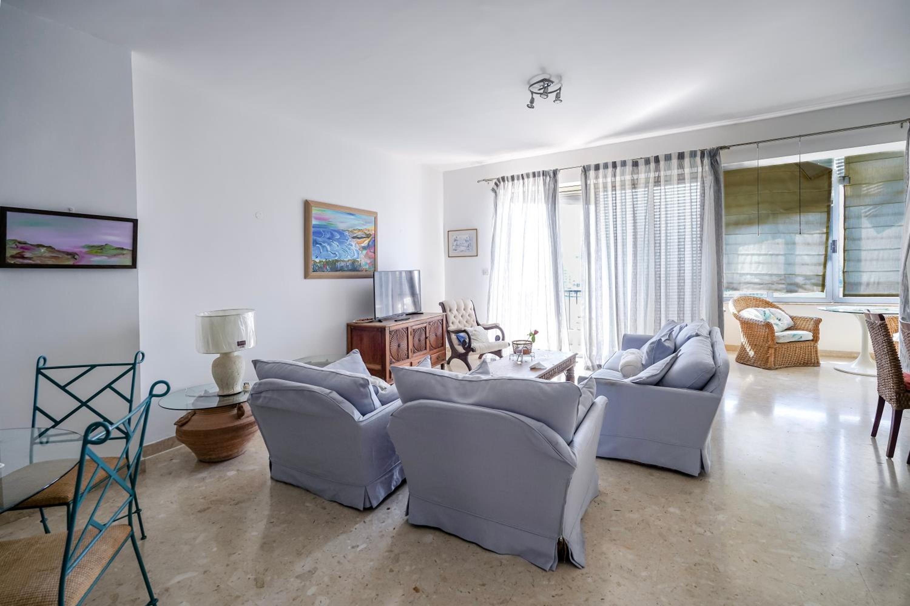 Waterfront Panorama Massive Three Bedrooms Flat 8S