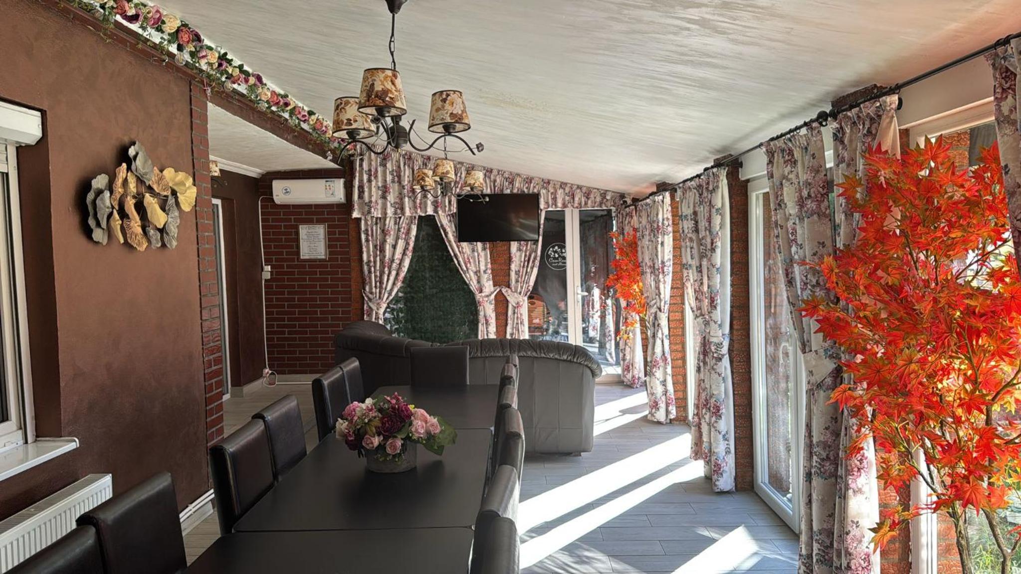 Casa Rosa by MANAGR