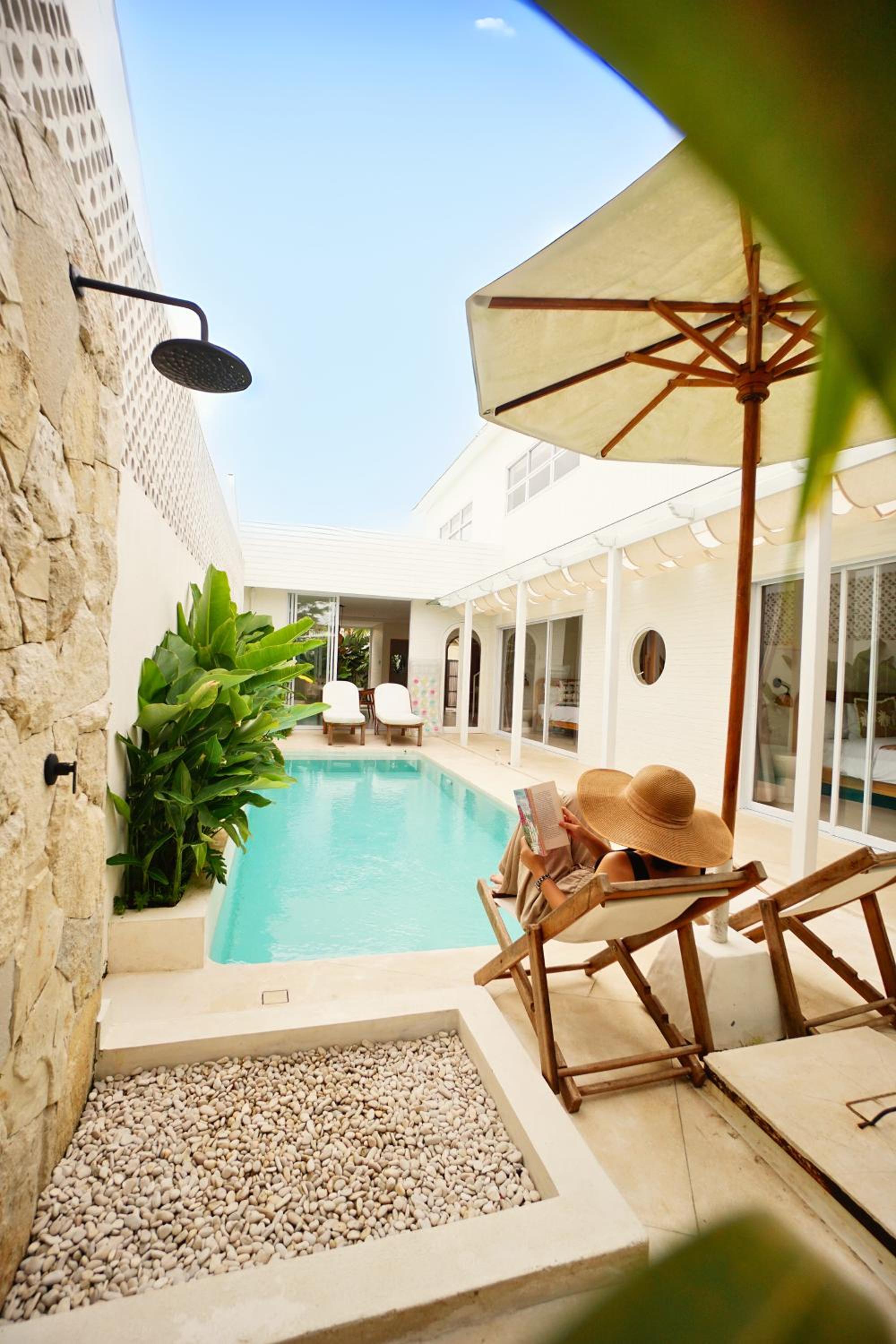 Neuf Villa 3BR Private Pool Near Melasti Beach