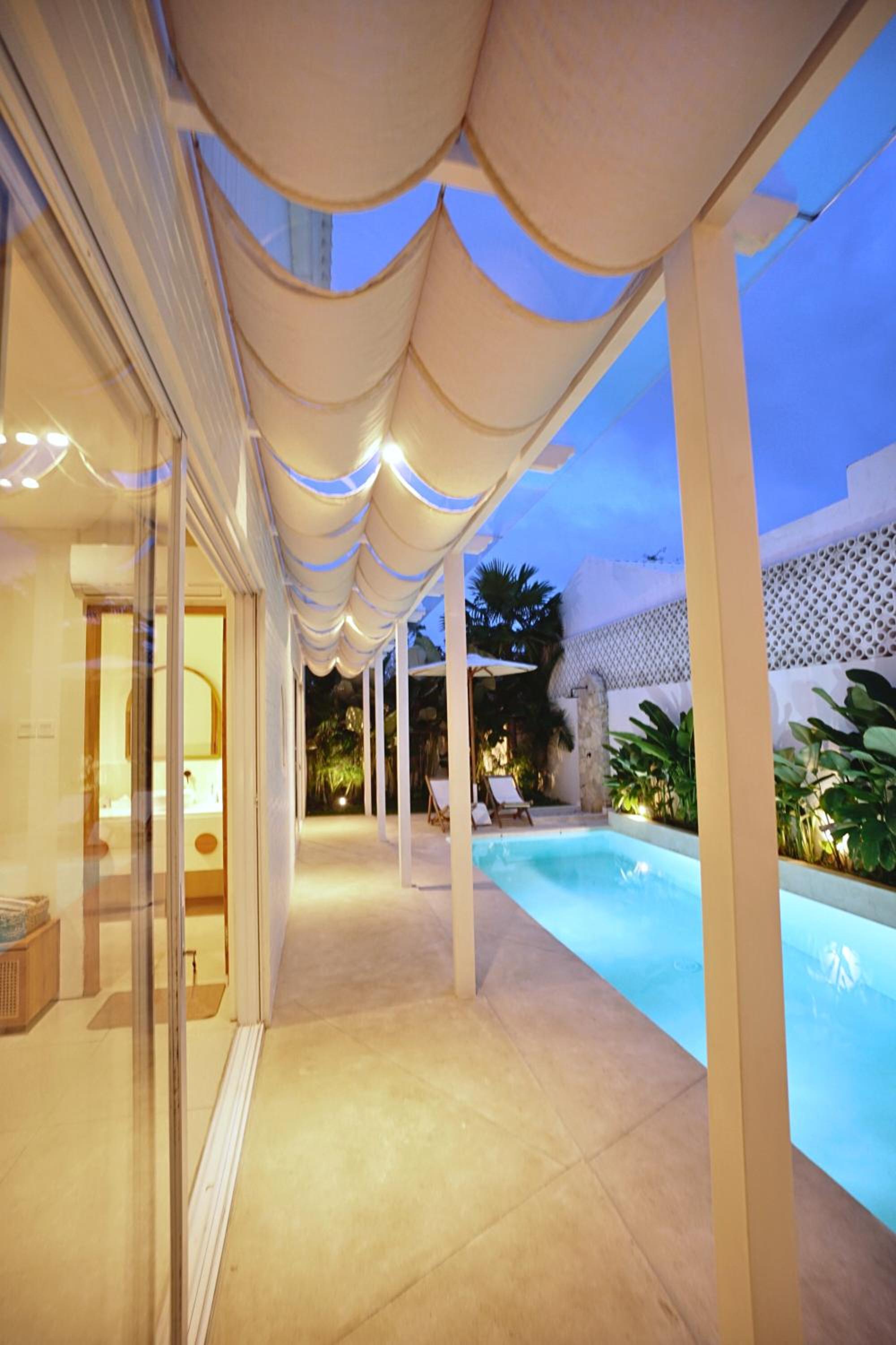 Neuf Villa 3BR Private Pool Near Melasti Beach