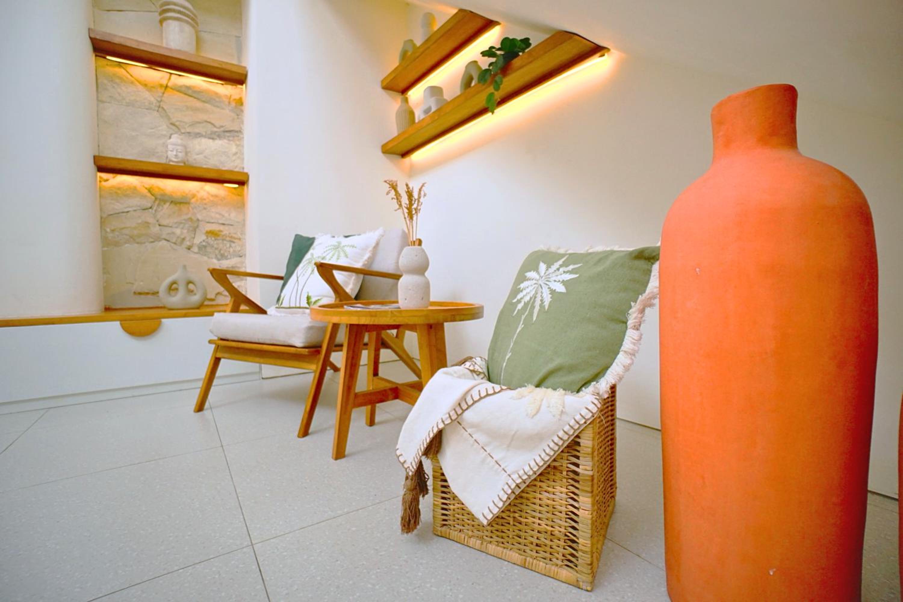 Neuf Villa 3BR Private Pool Near Melasti Beach
