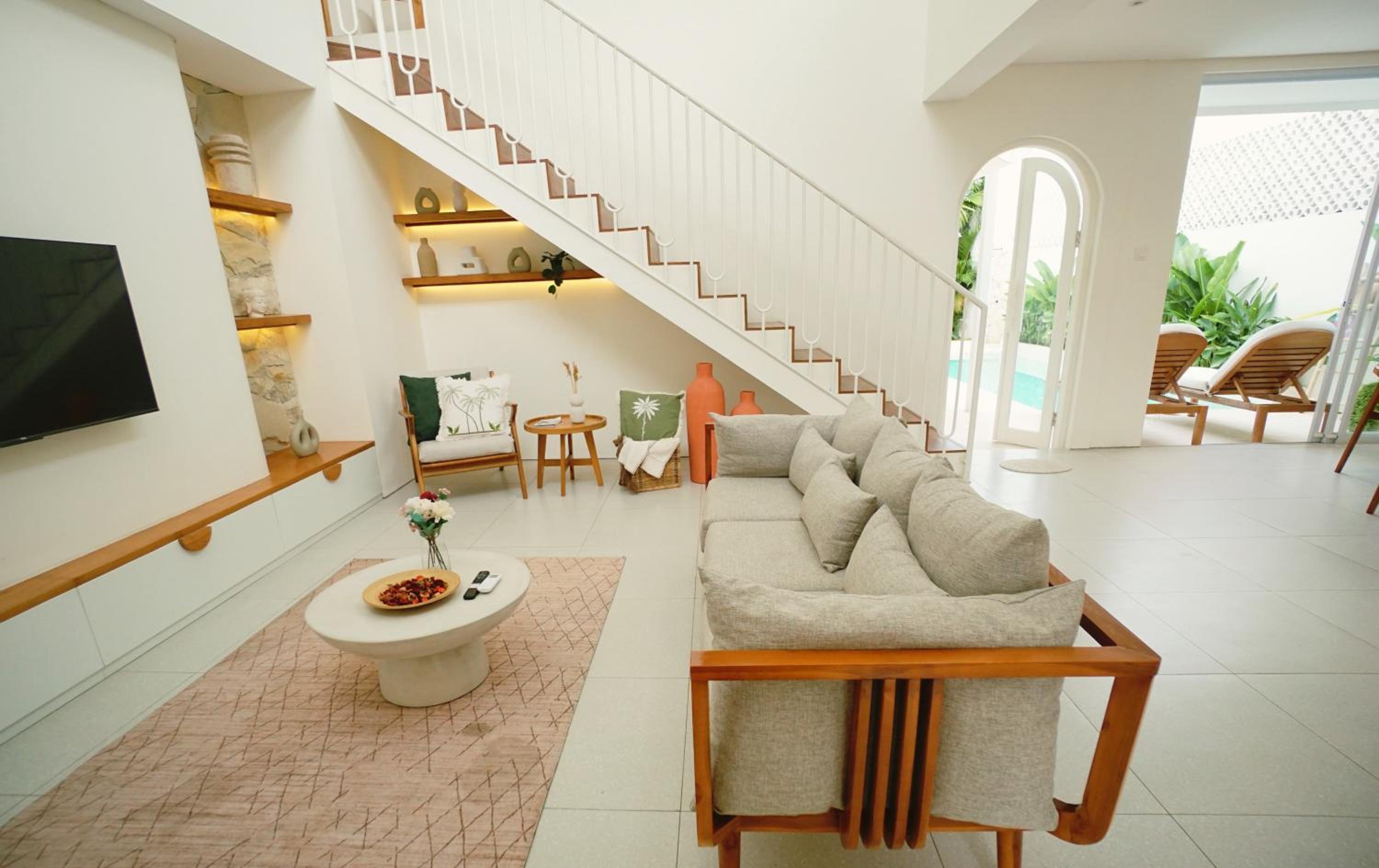Neuf Villa 3BR Private Pool Near Melasti Beach
