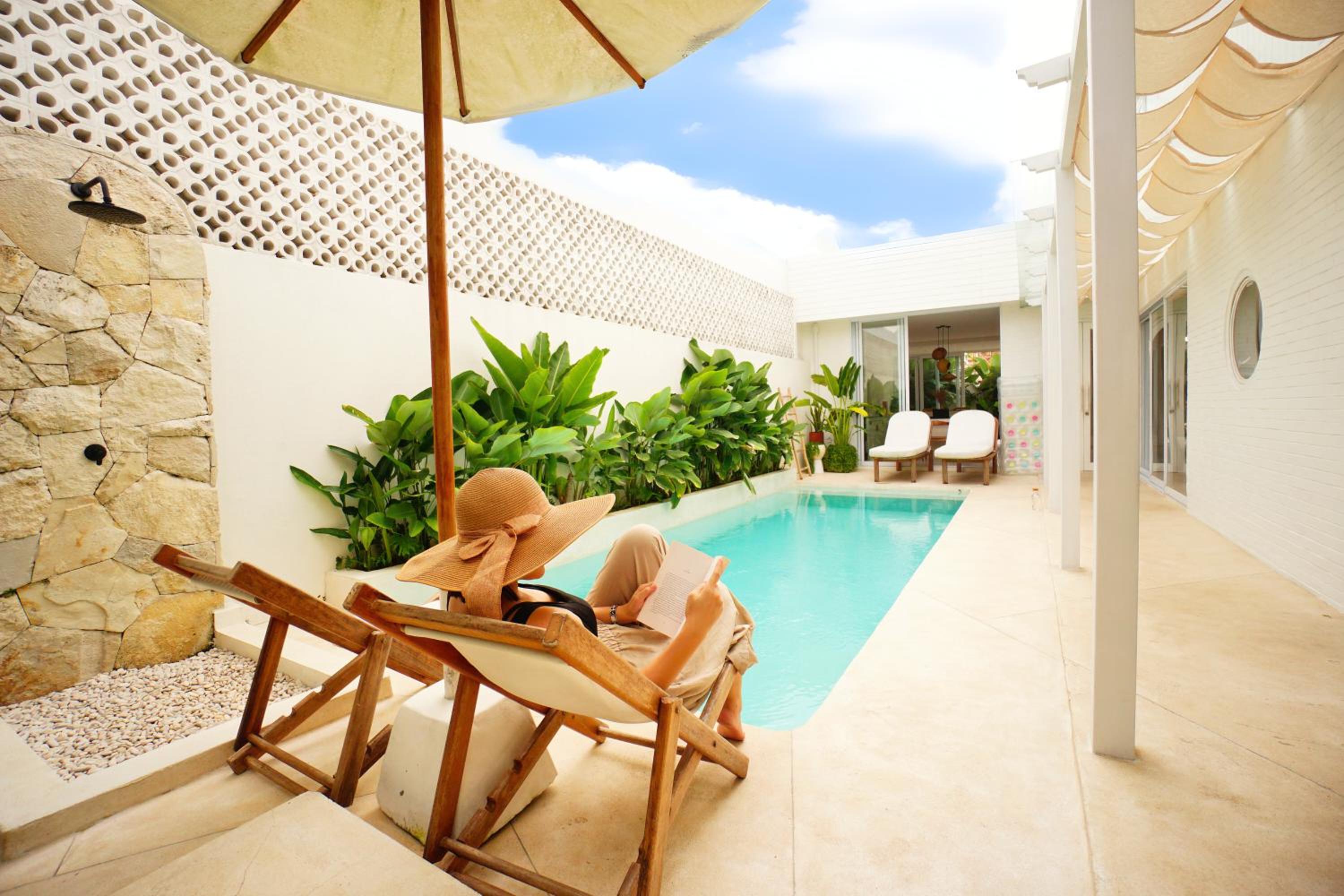 Neuf Villa 3BR Private Pool Near Melasti Beach