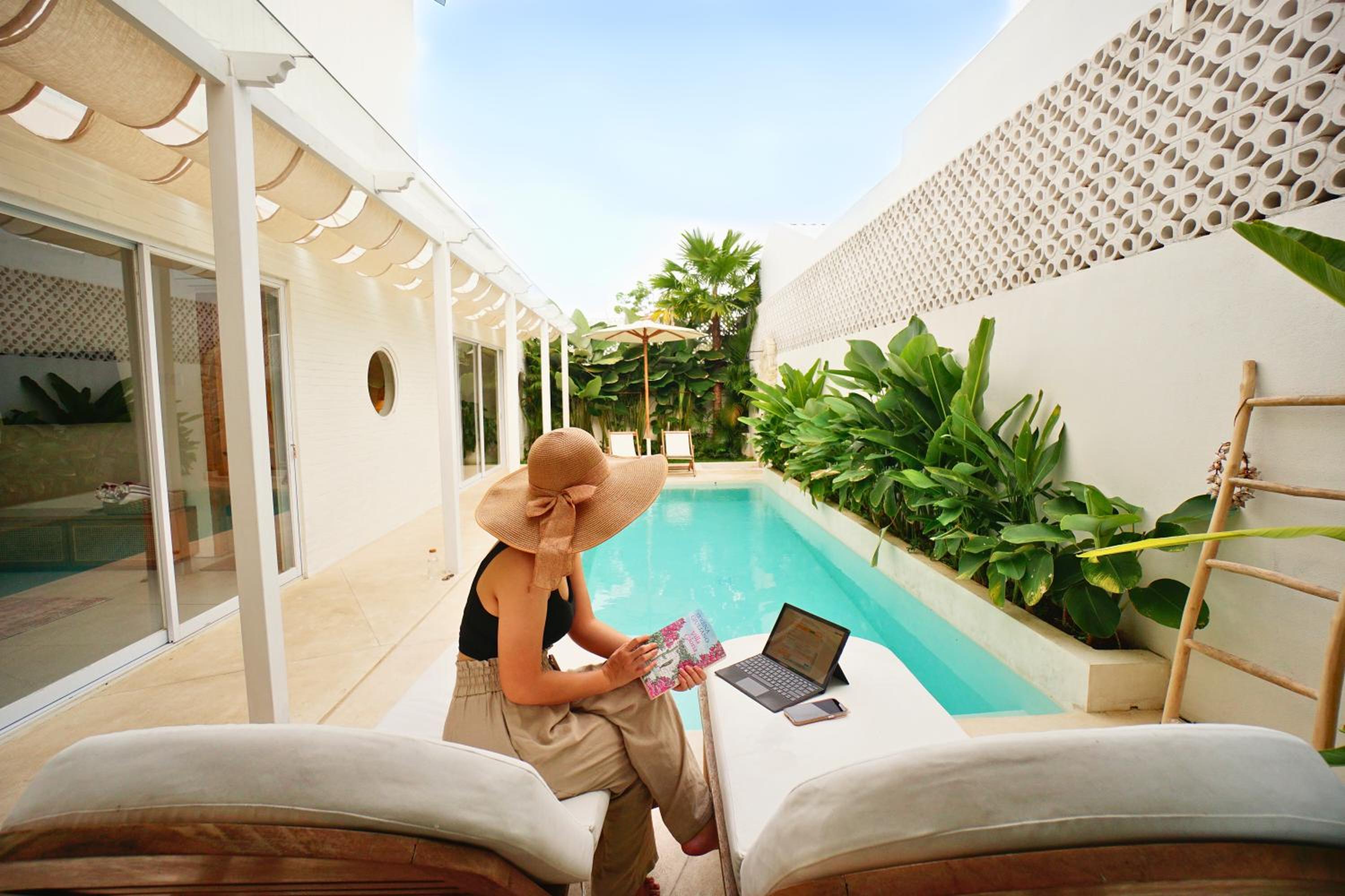 Neuf Villa 3BR Private Pool Near Melasti Beach