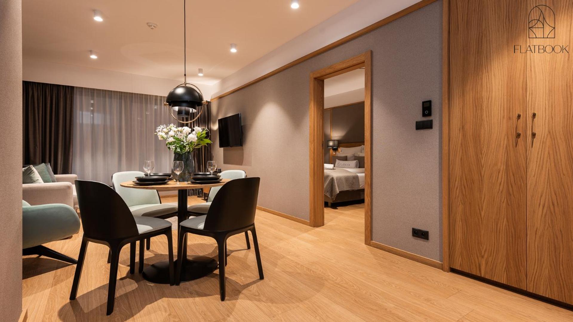 Flatbook - Deo Plaza Comfort Apartments
