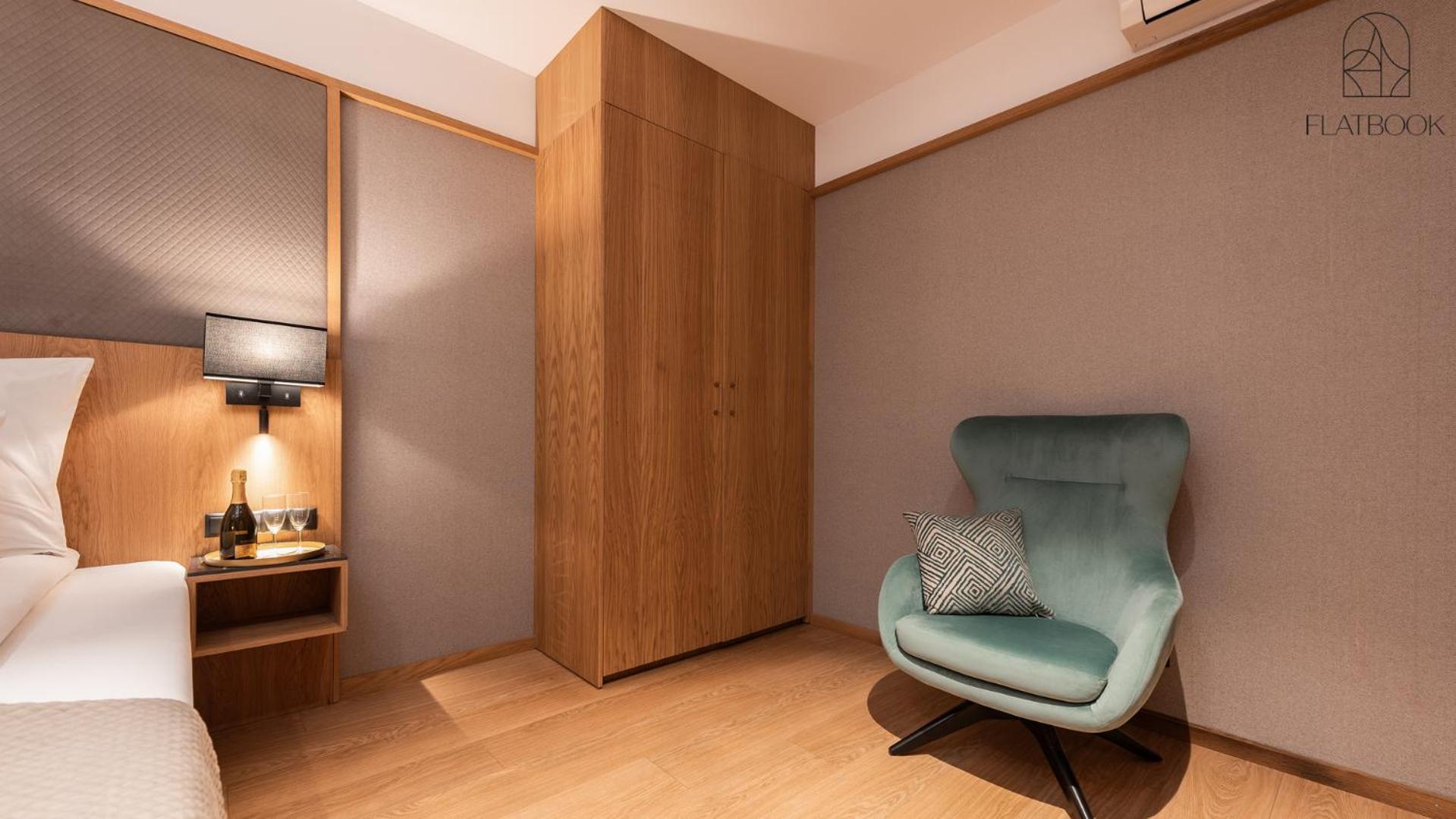 Flatbook - Deo Plaza Comfort Apartments