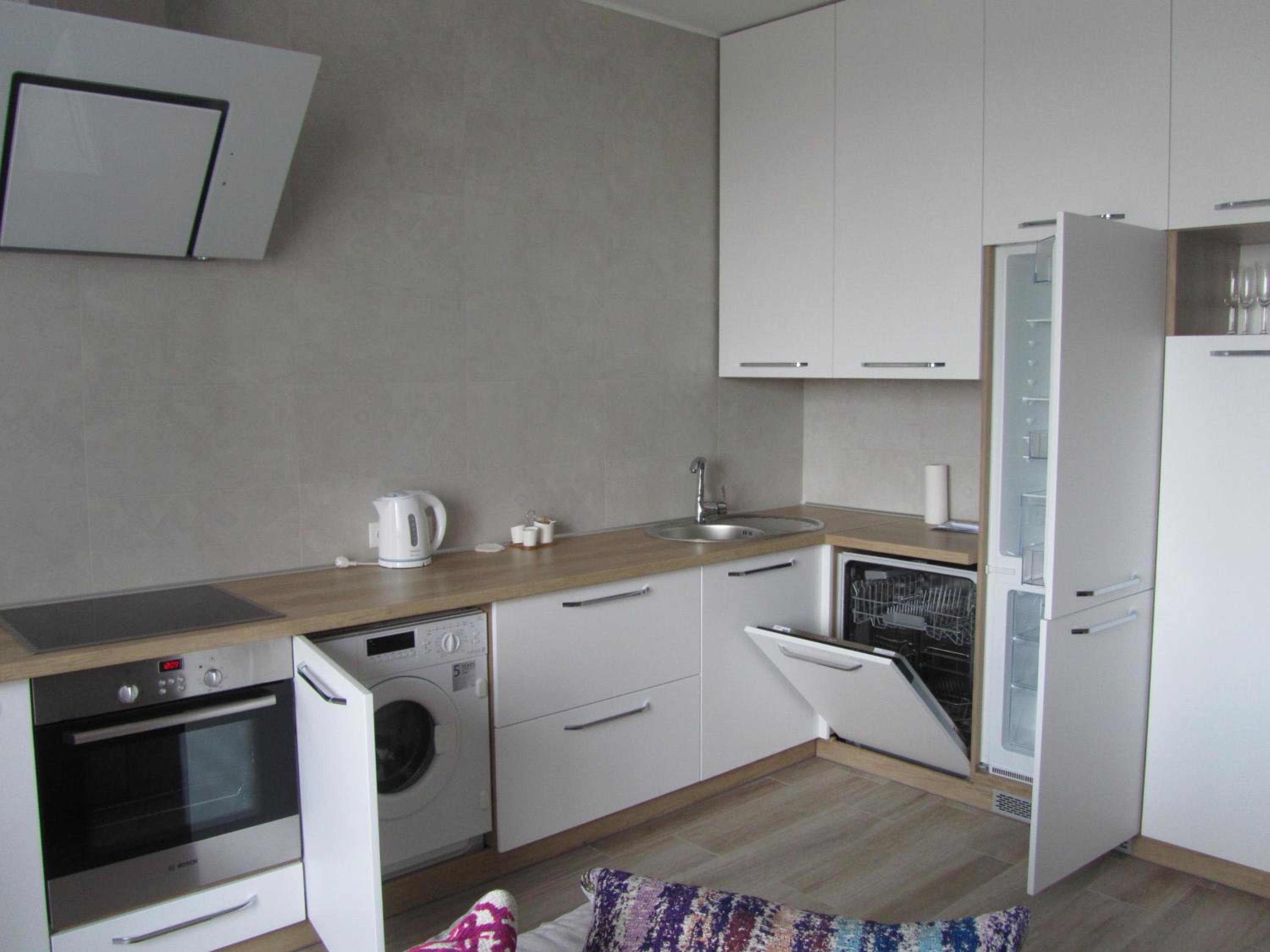 Apartments On Henuezskaya 5 view 3