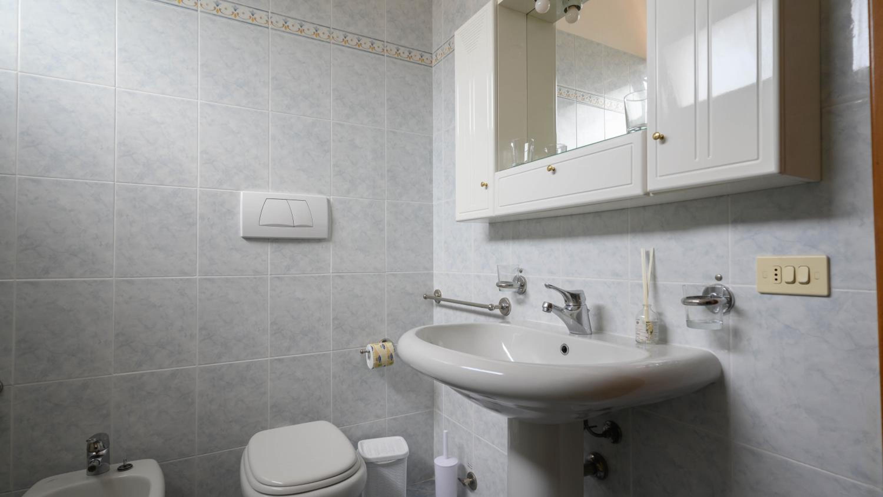 Attico Vintage Colette by Rentbeat