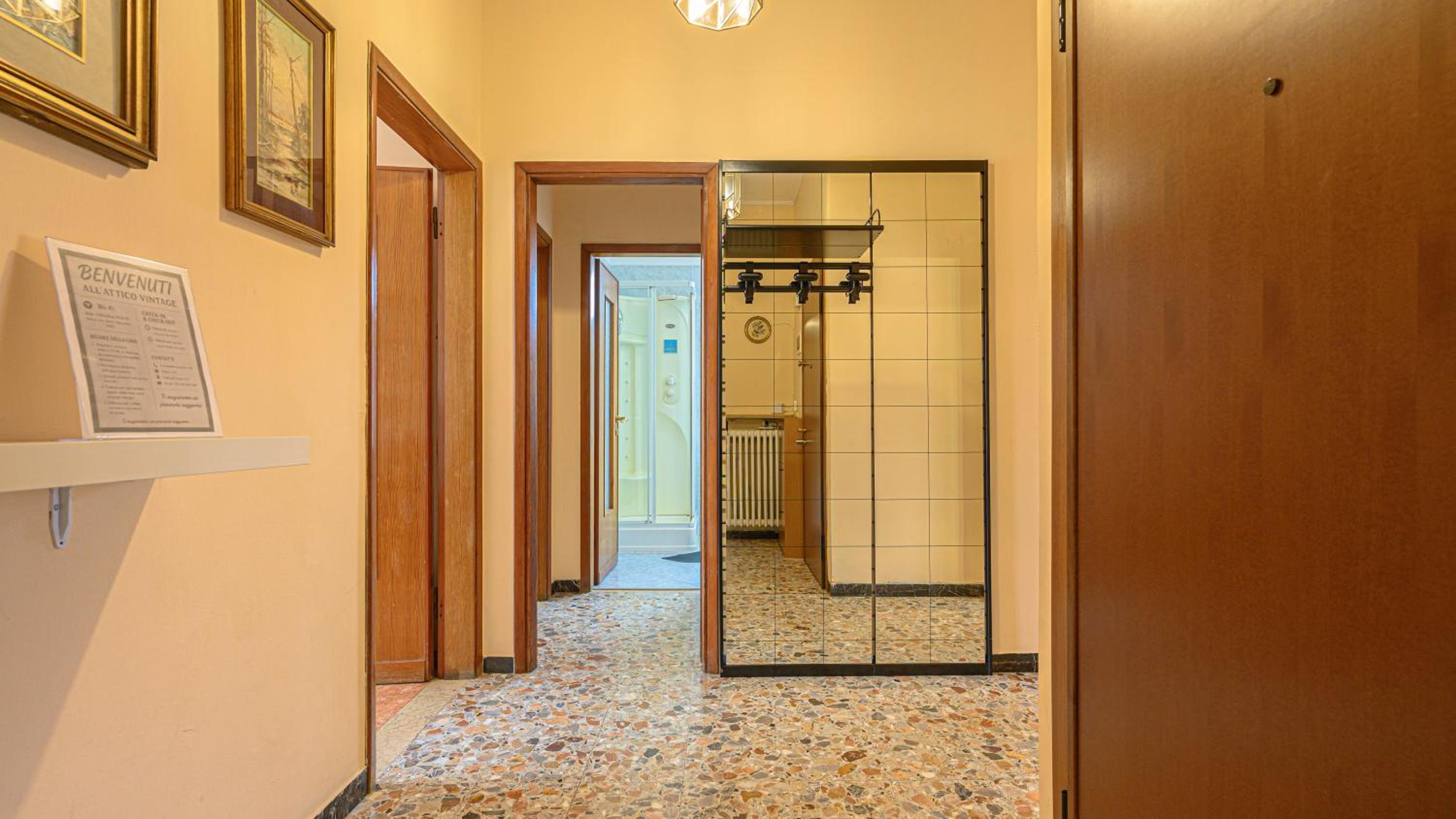 Attico Vintage Colette by Rentbeat