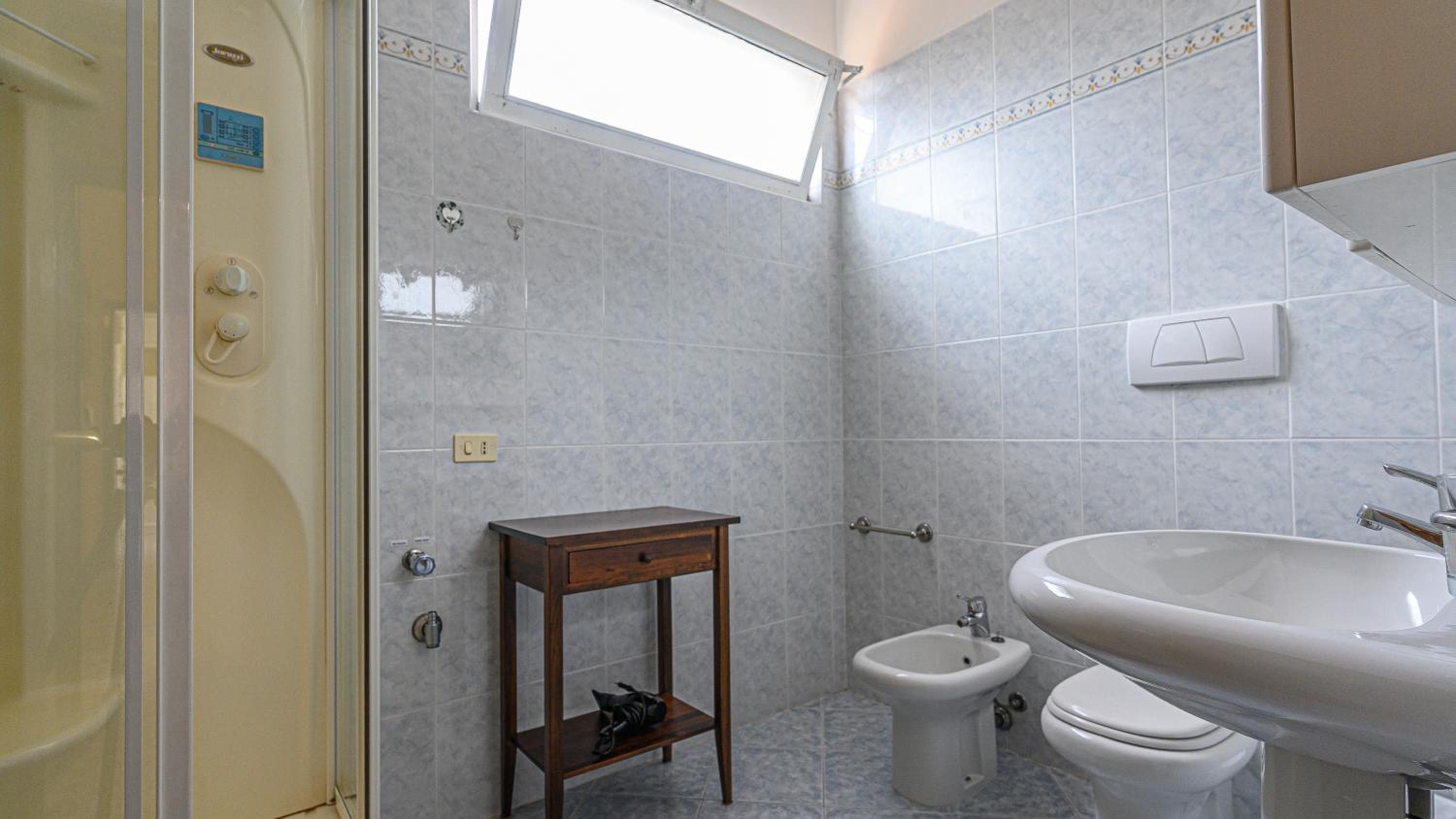 Attico Vintage Colette by Rentbeat