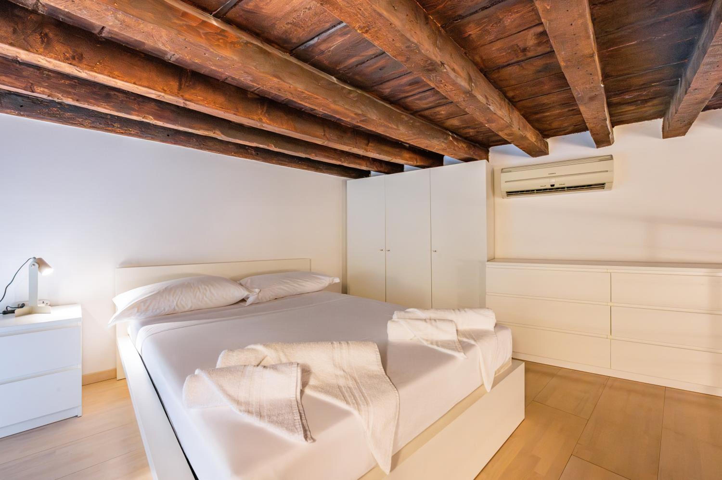 City Center's Nest - In the historic center