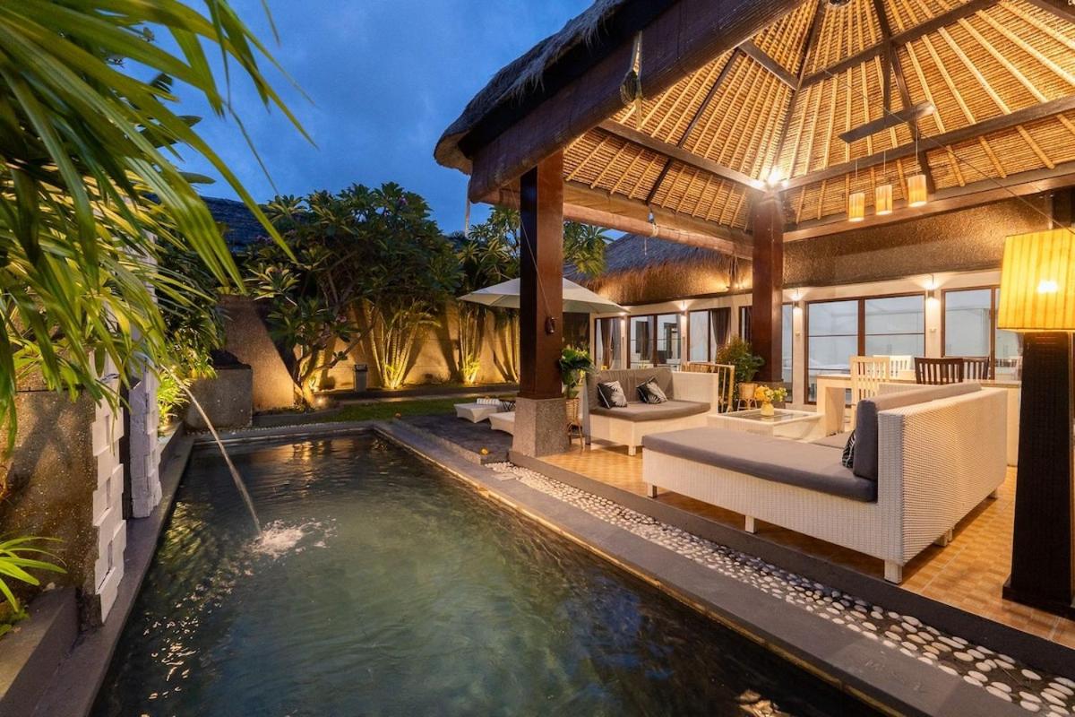 Karen's Tropical Villa