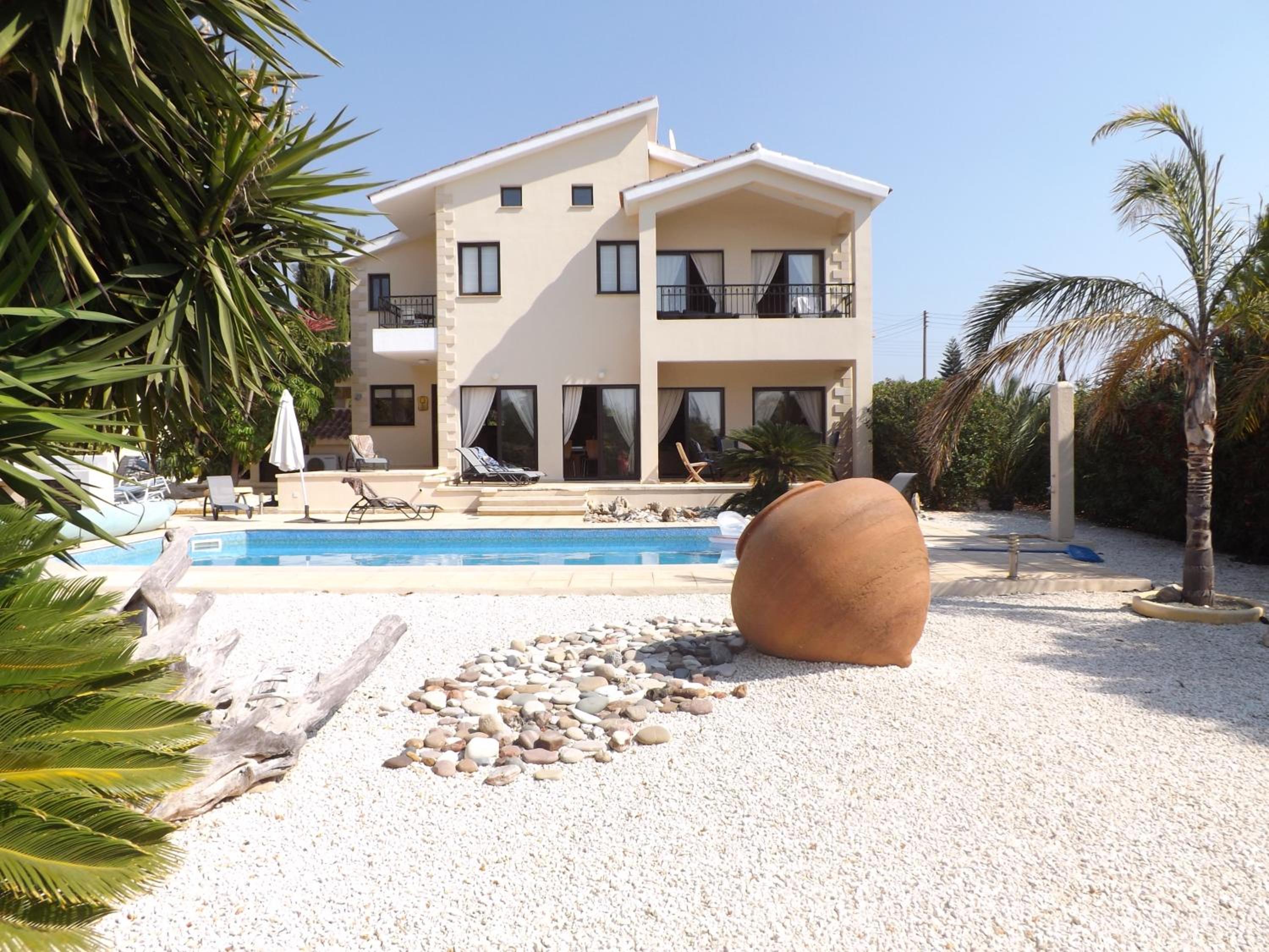 Villa Private Heated Pool Sea Views- Sleeps6