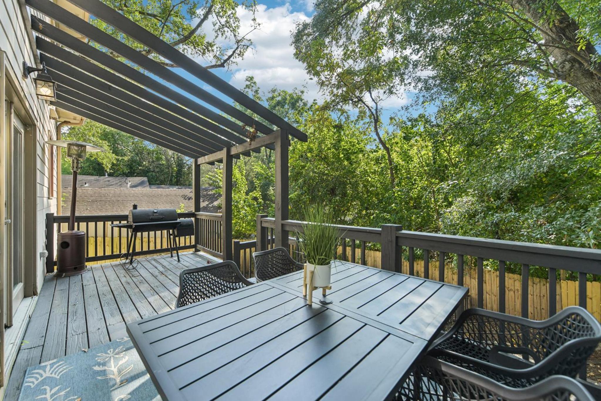 Luxurious Home with Inlaw suite in N Buckhead Brookhaven close to Downtown Atlanta