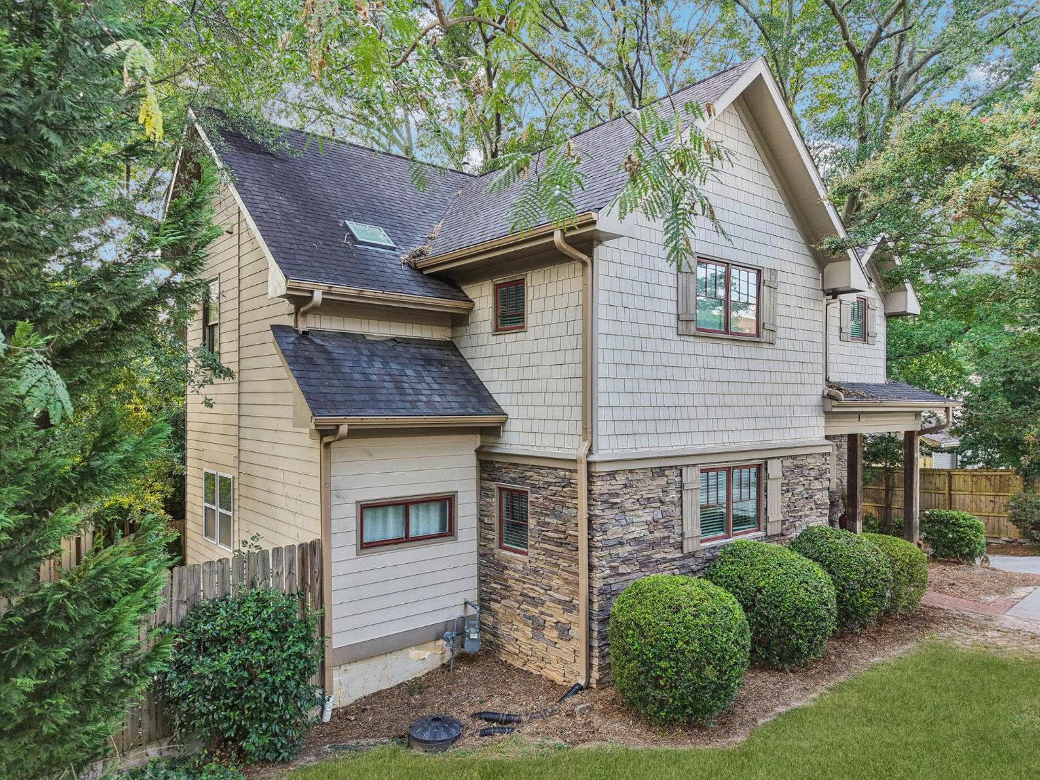 Luxurious Home with Inlaw suite in N Buckhead Brookhaven close to Downtown Atlanta