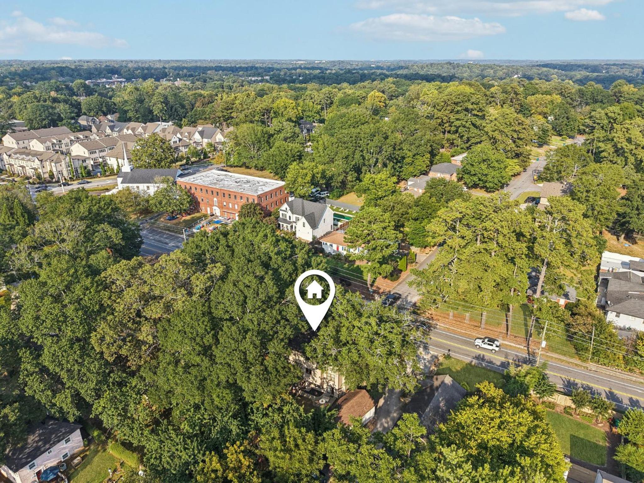 Luxurious Home with Inlaw suite in N Buckhead Brookhaven close to Downtown Atlanta