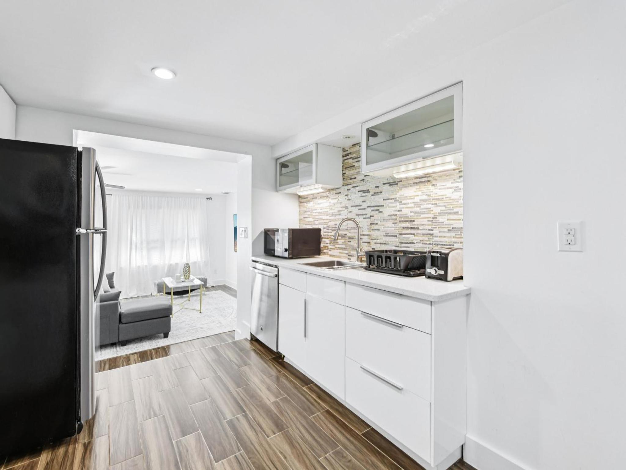 Luxurious Home with Inlaw suite in N Buckhead Brookhaven close to Downtown Atlanta