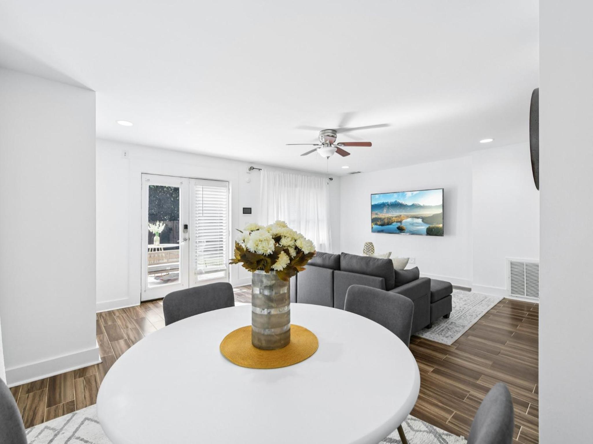 Luxurious Home with Inlaw suite in N Buckhead Brookhaven close to Downtown Atlanta