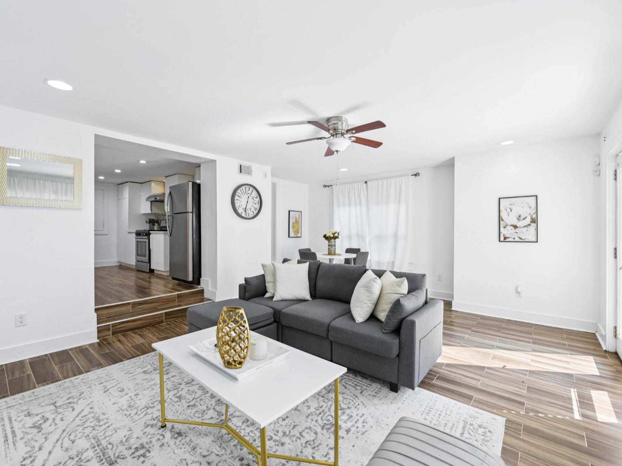Luxurious Home with Inlaw suite in N Buckhead Brookhaven close to Downtown Atlanta