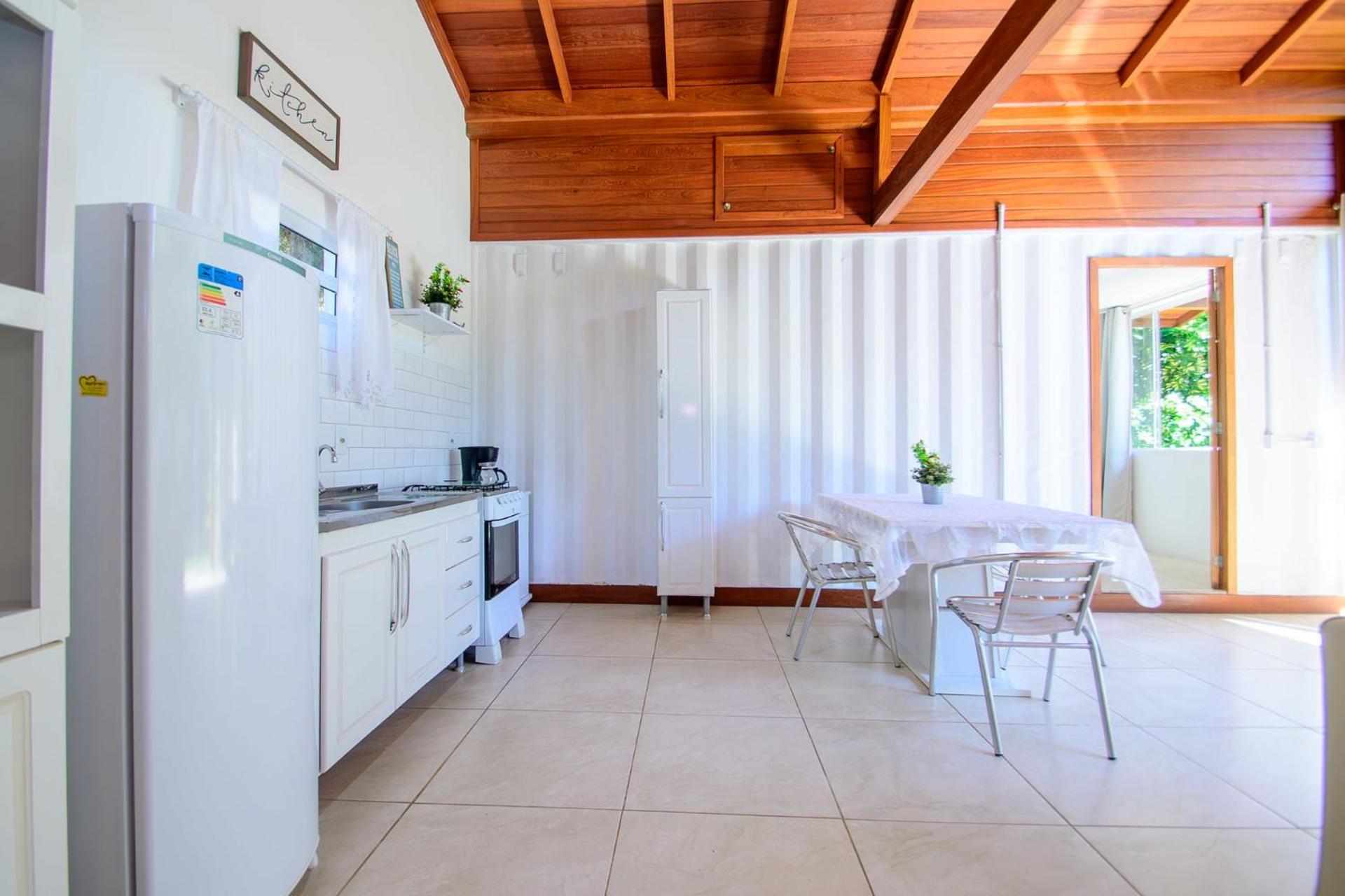 Casa Container perto da Praia TJ3949