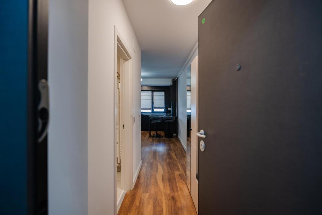 The Velvet by Blvd 44B5 - Premium City Retreat