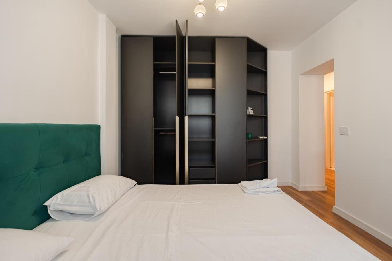 The Velvet by Blvd 44B5 - Premium City Retreat