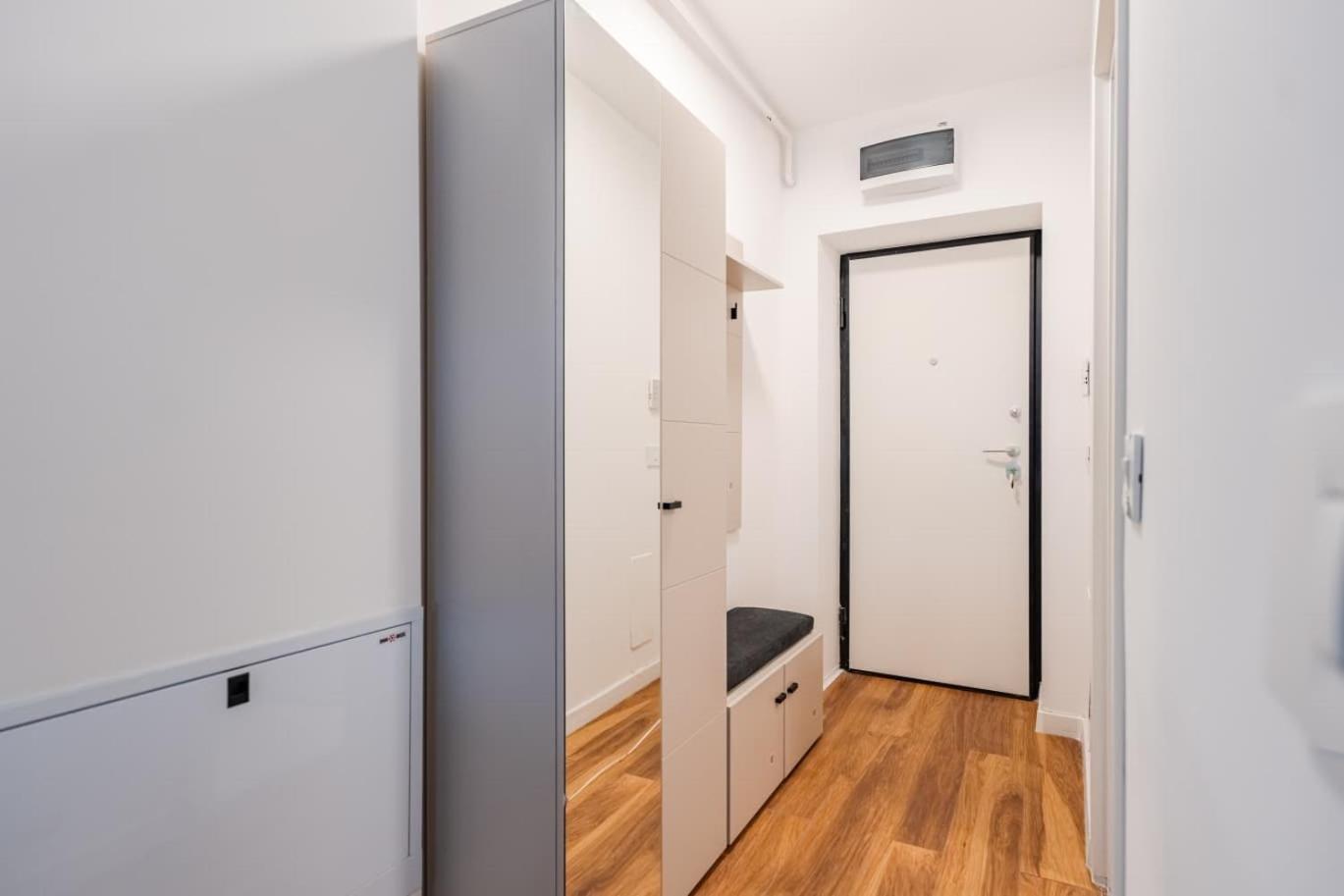 The Velvet by Blvd 44B5 - Premium City Retreat