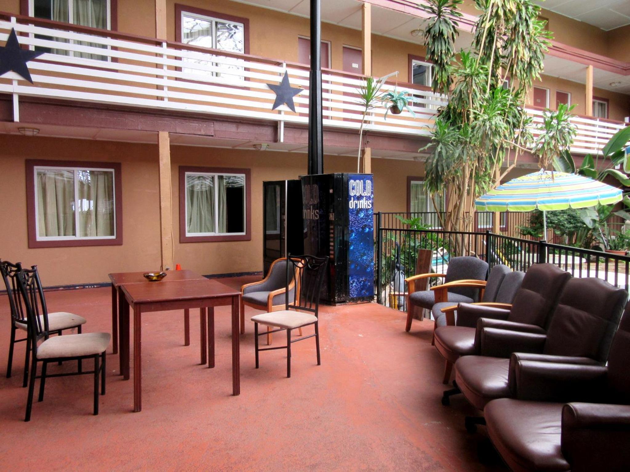 Budget Host Inn view 3