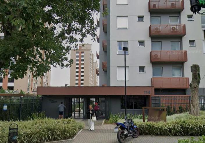 Seu apartamento a passos da PUC-RS e Hosp São Lucas com Vaga Grátis, Piscina, WI-FI
