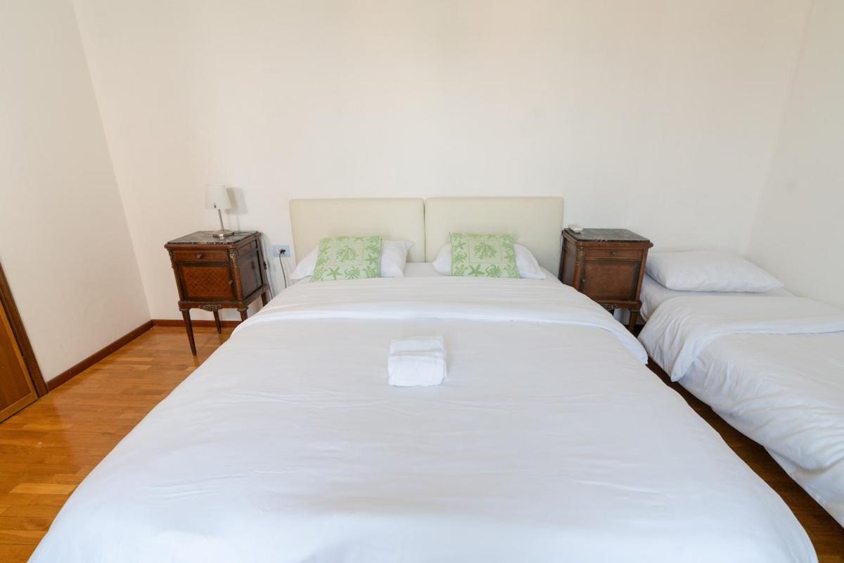Spacious apartment Municipio 9