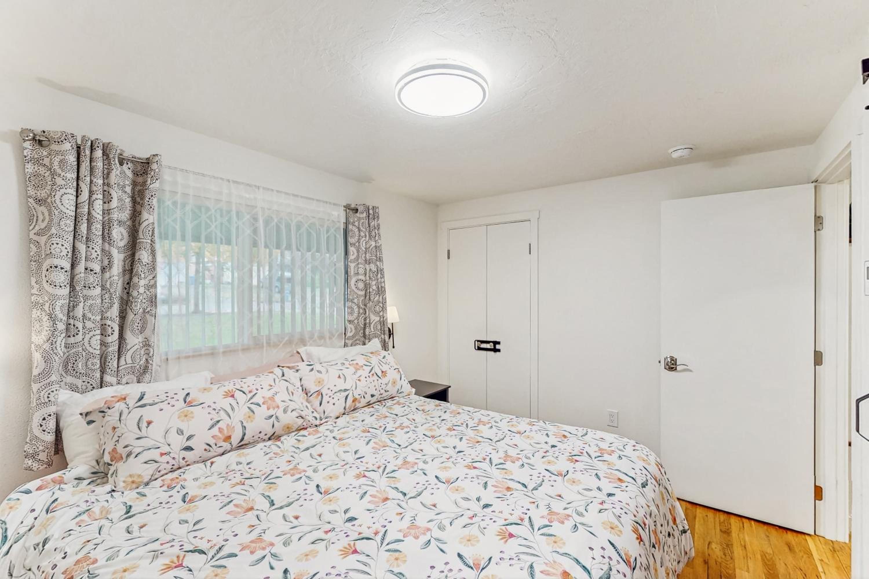 2 Mi to Campus! Family Home with Game Room in Eugene