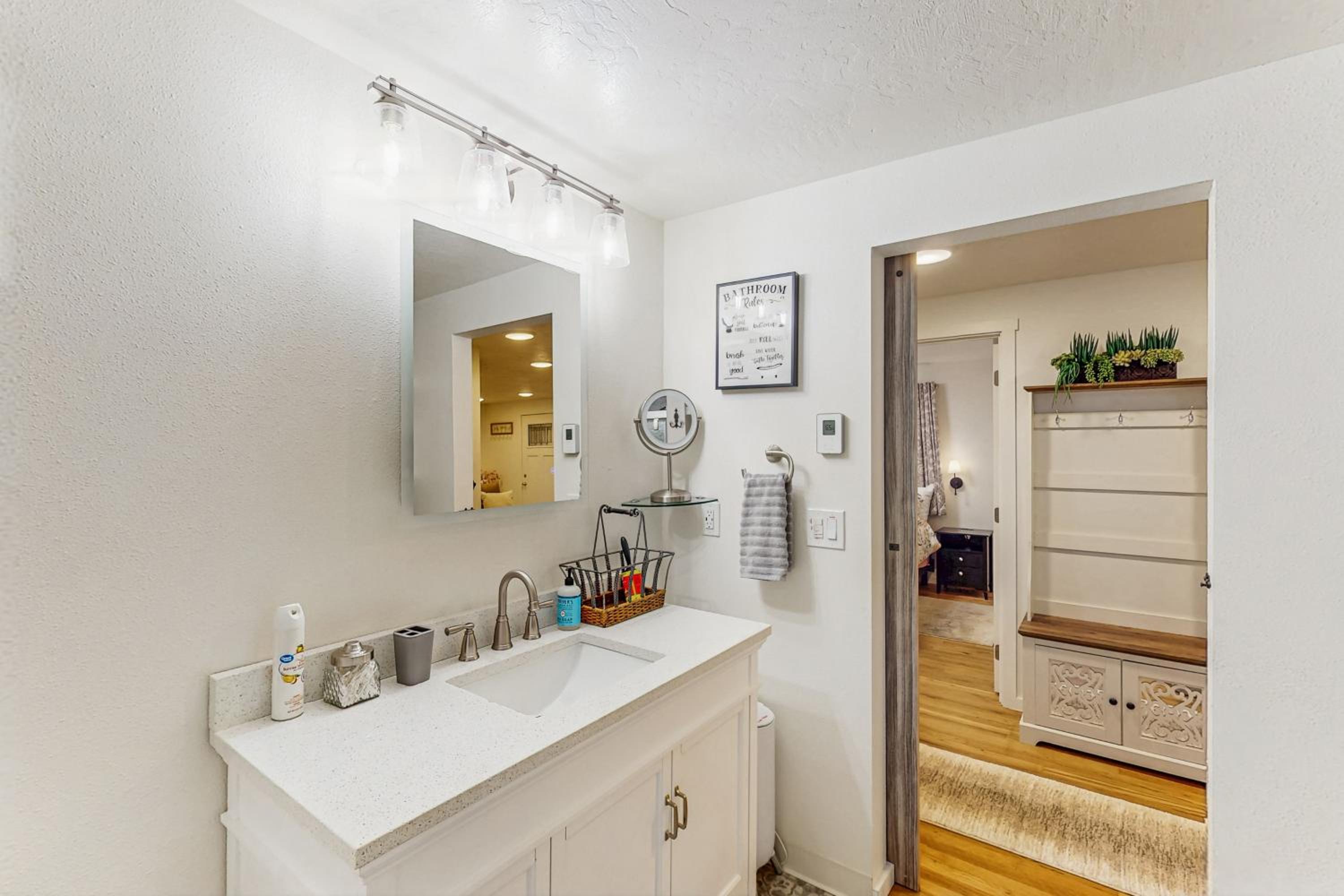 2 Mi to Campus! Family Home with Game Room in Eugene